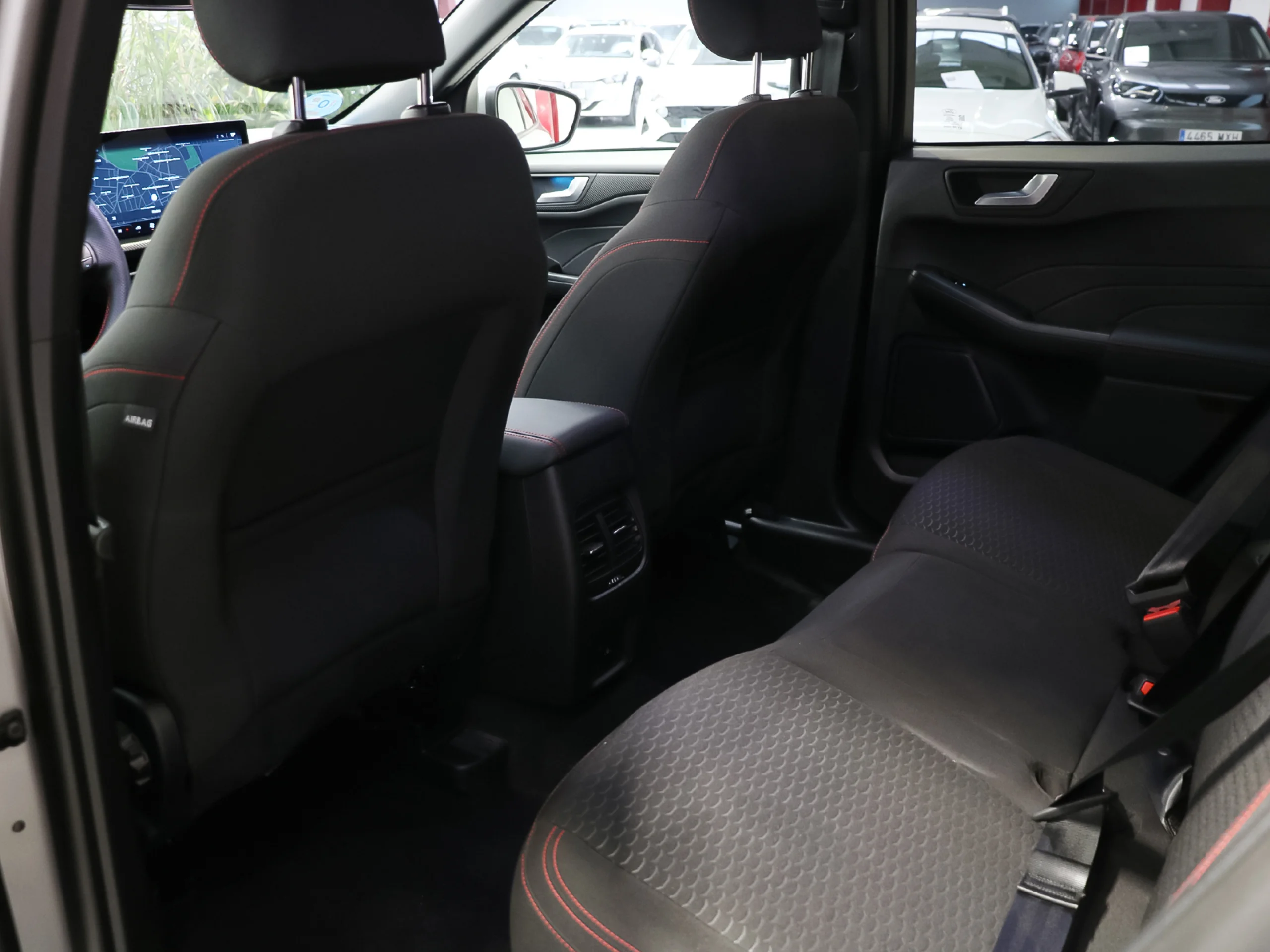 Ford Kuga 2.5 Duratec PHEV ST-Line Auto 178 kW (243 CV) - Foto 9