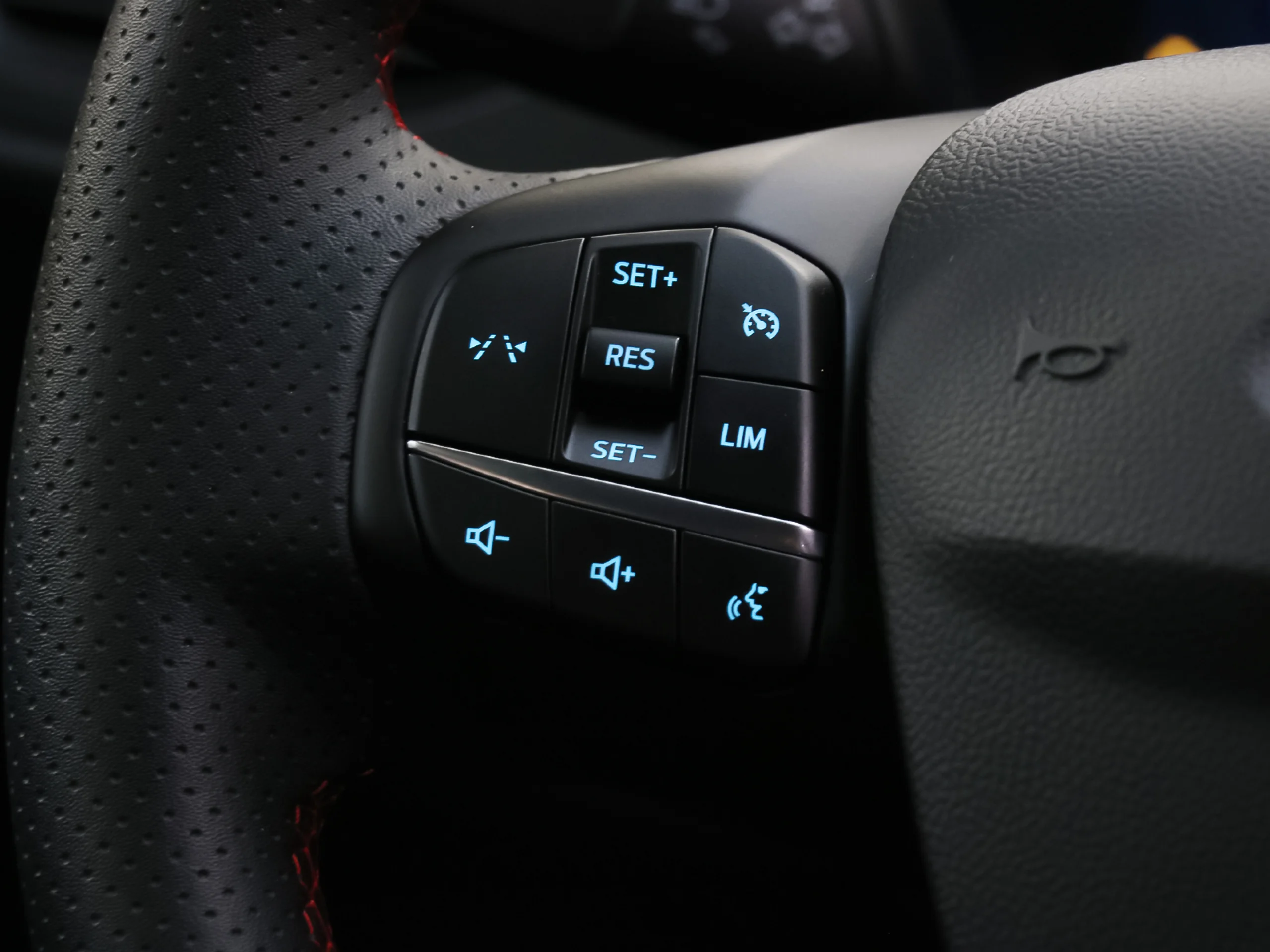 Ford Kuga 2.5 Duratec PHEV ST-Line Auto 178 kW (243 CV) - Foto 33