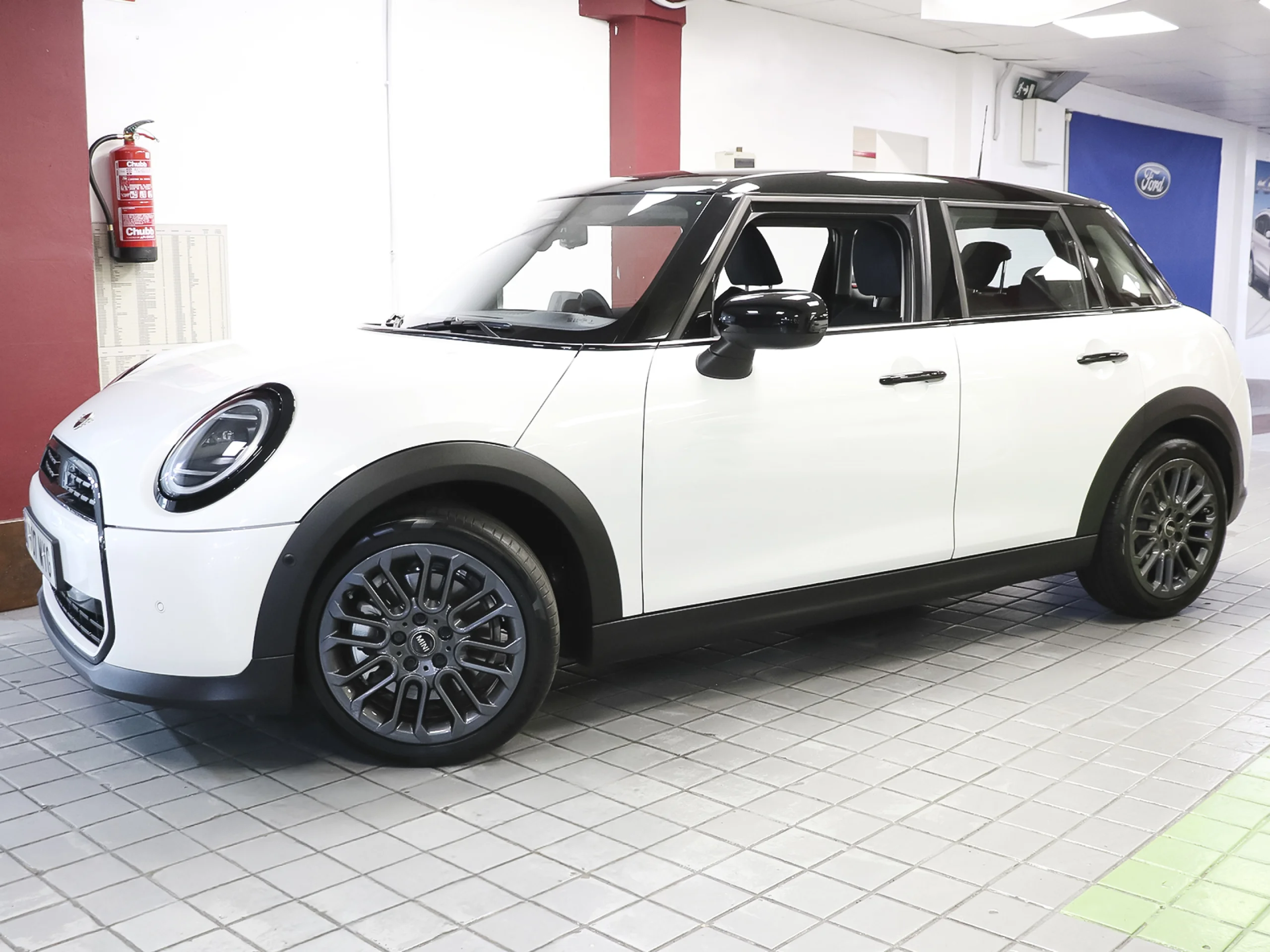 MINI 5 Puertas Cooper C 115 kW (156 CV) - Foto 2