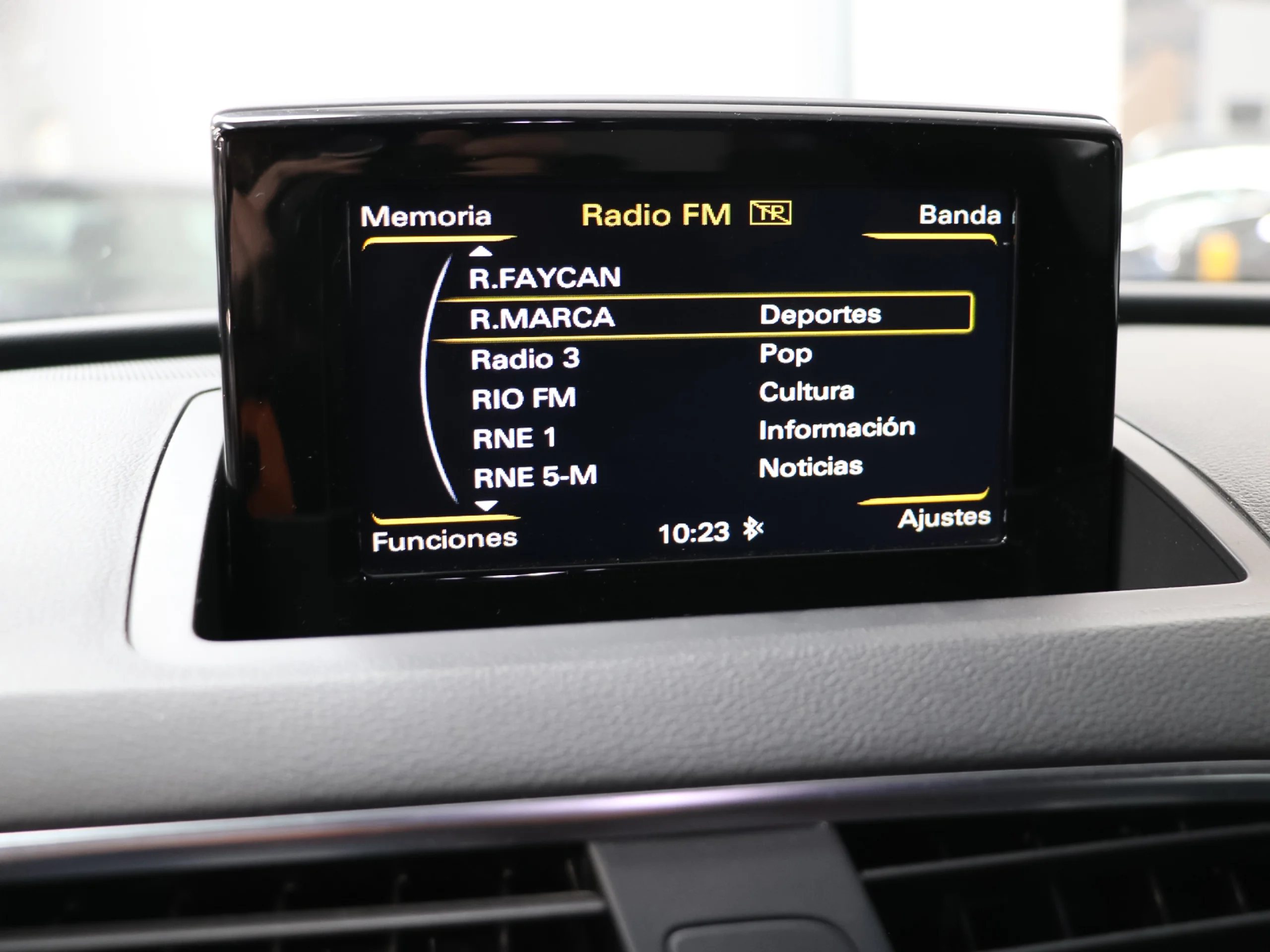 Audi Q3 Black line edition 2.0 TDI quattro 110 kW (150 CV) S tronic - Foto 22