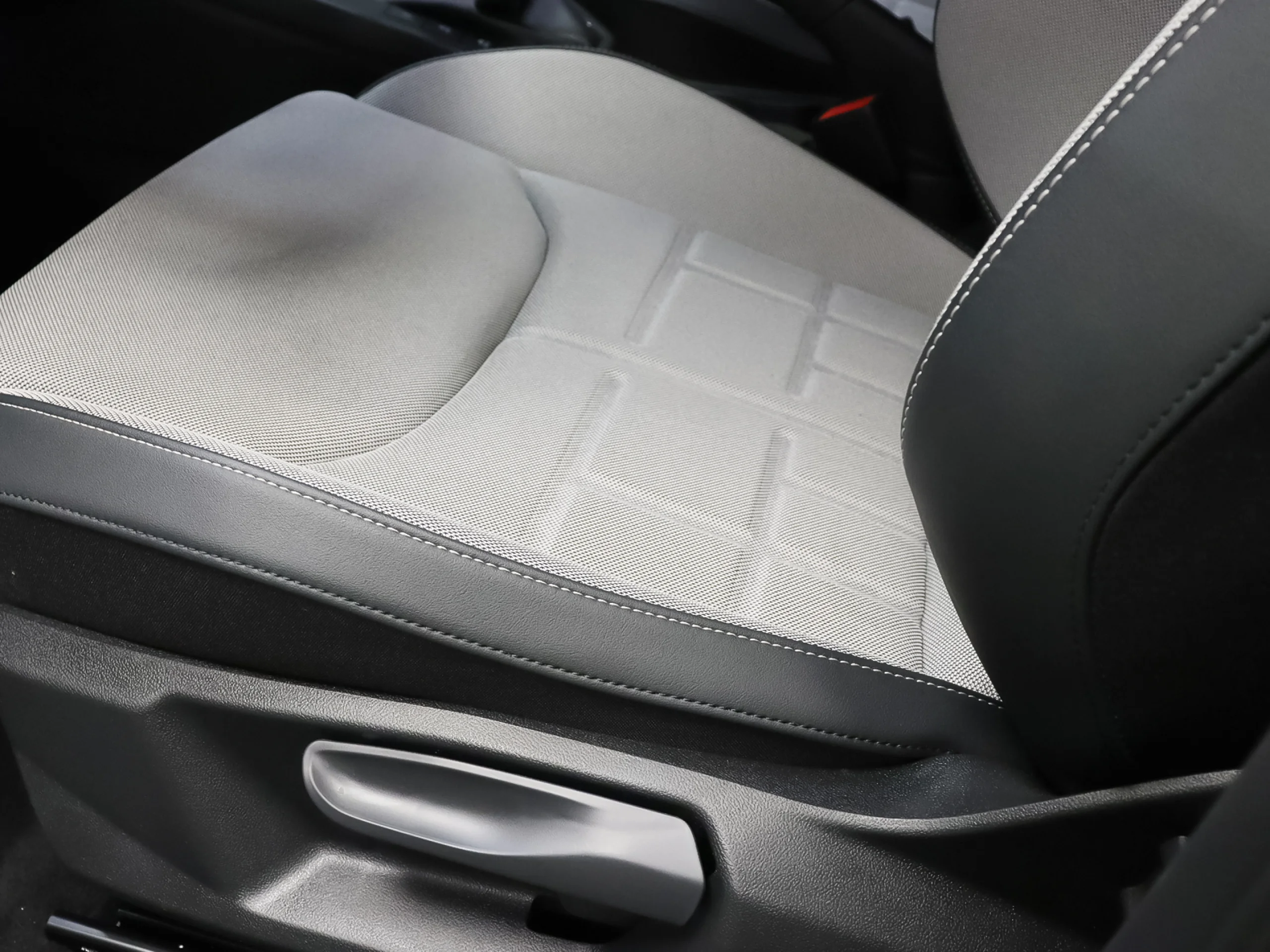 SEAT Arona 1.0 TSI S&S FR 85 kW (115 CV) - Foto 8