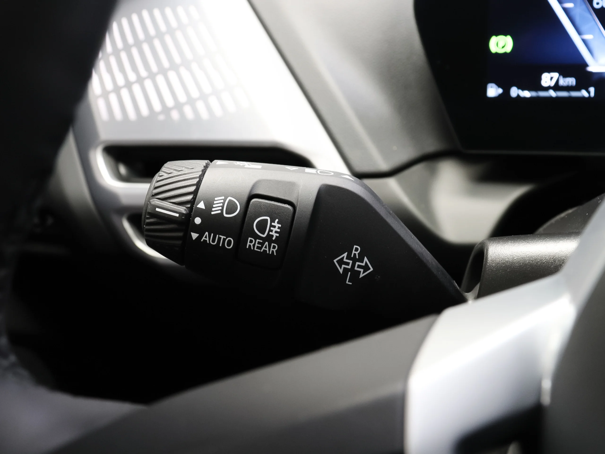 BMW Serie 1 118d 110 kW (150 CV) - Foto 9