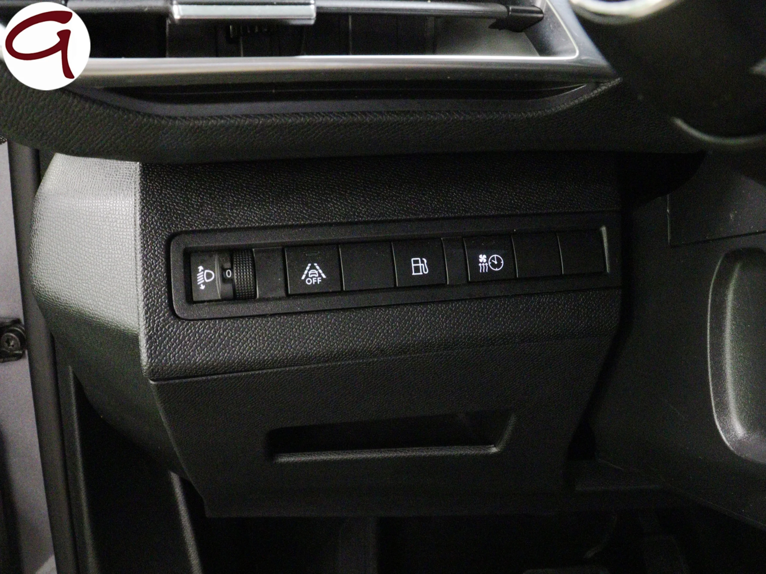 Peugeot 3008 Hybrid 180 Allure Pack e-EAT8 132 kW (180 CV) - Foto 9