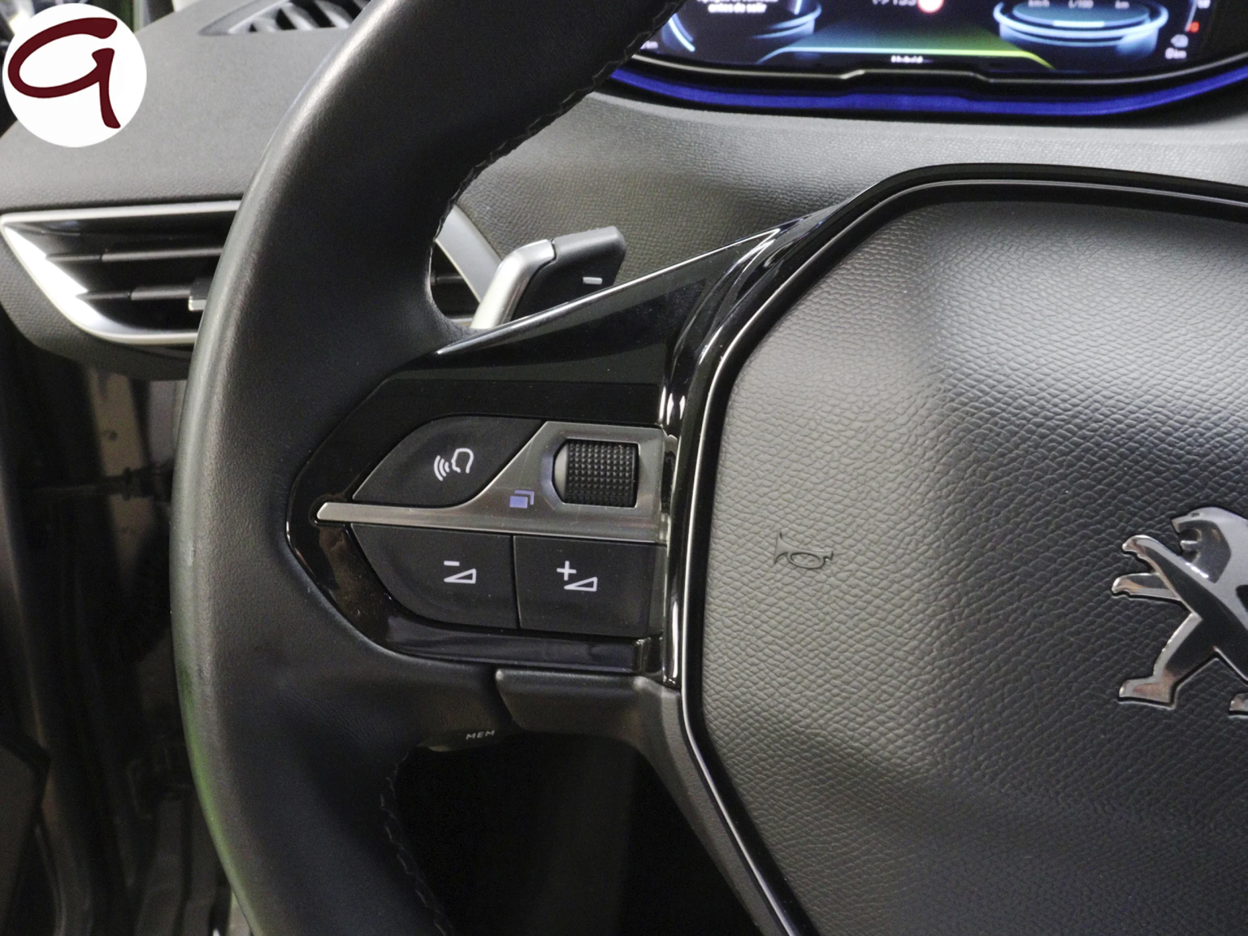 Peugeot 3008 Hybrid 180 Allure Pack e-EAT8 132 kW (180 CV) - Foto 10