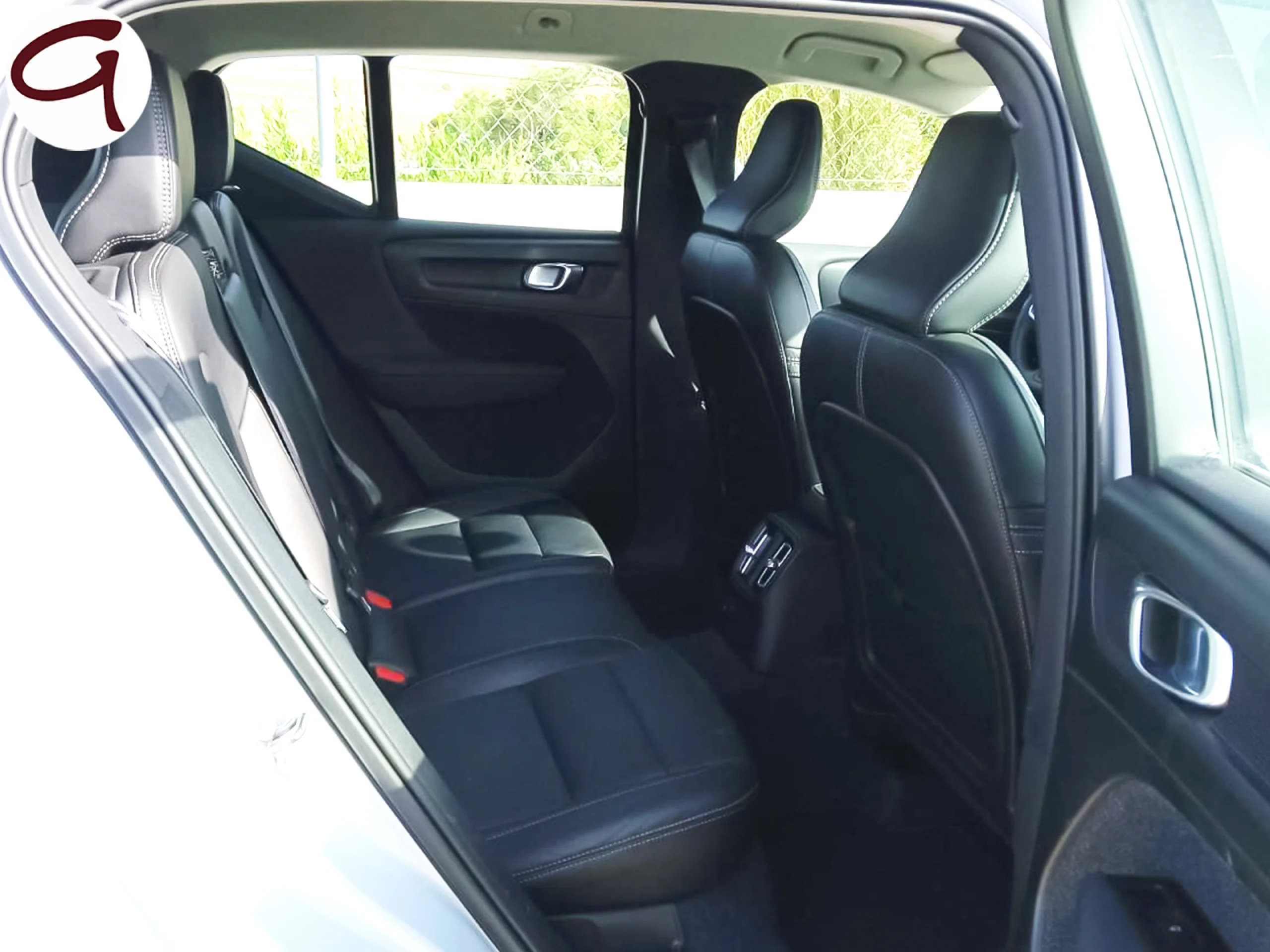 Volvo XC40 T4 Twin Recharge Inscription Auto 155 kW (211 CV) - Foto 5