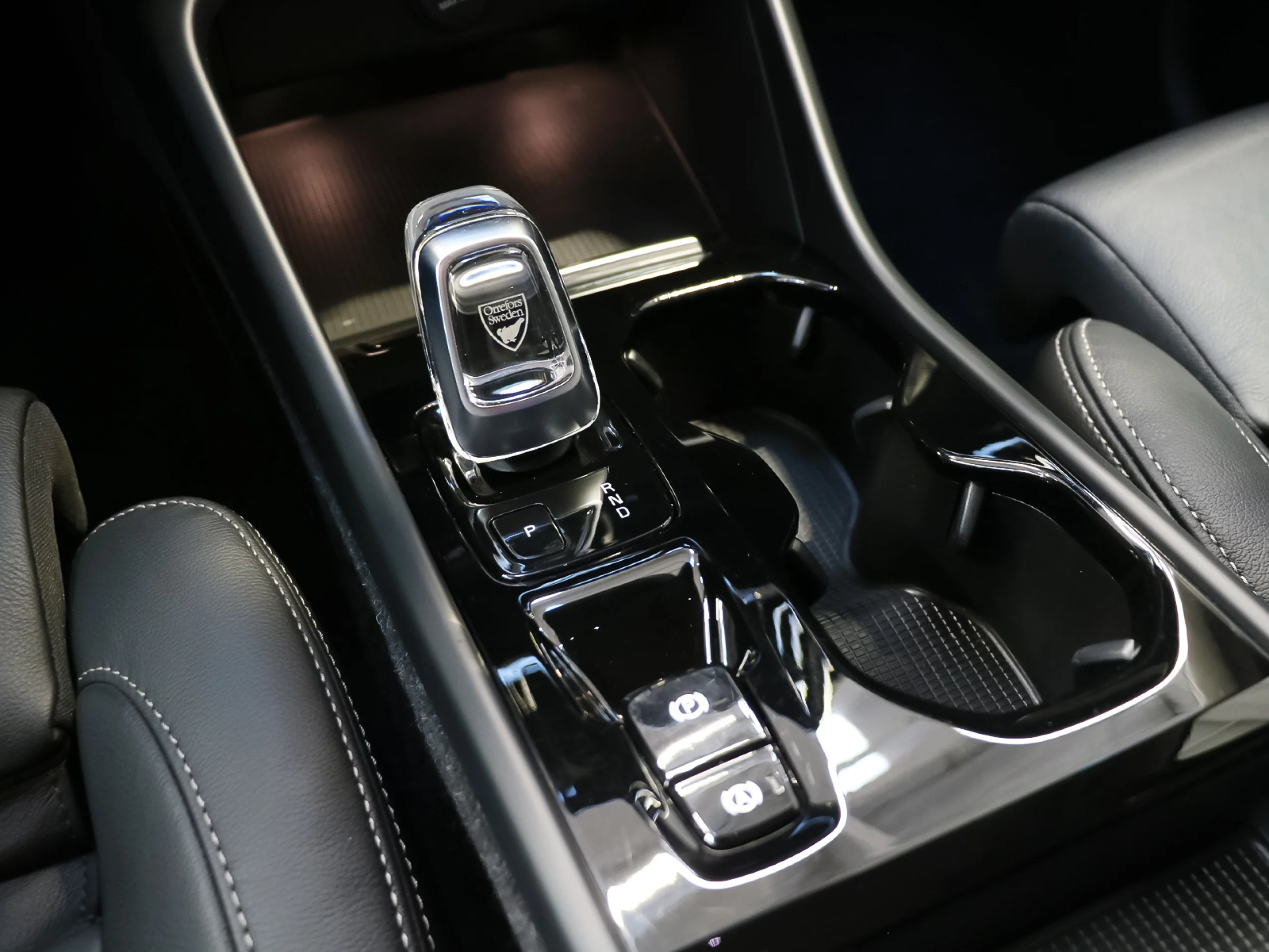 Volvo XC40 T4 Twin Recharge Inscription Auto 155 kW (211 CV) - Foto 23