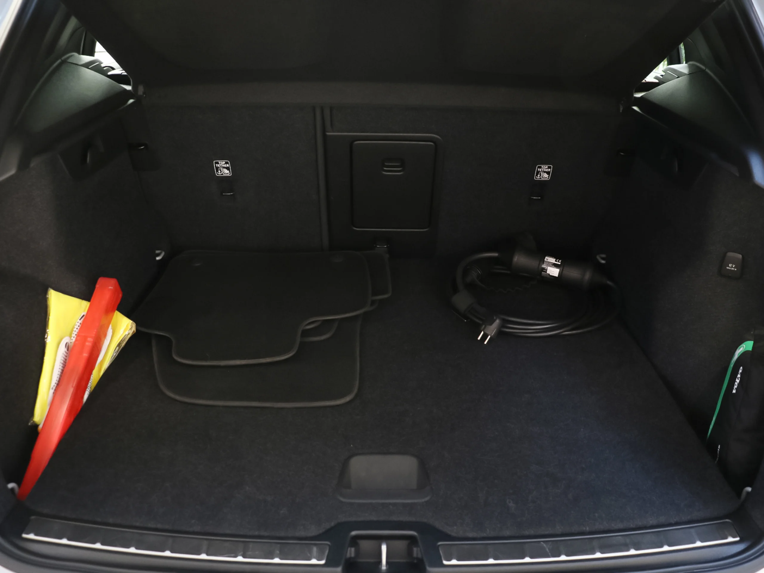 Volvo XC40 T4 Twin Recharge Inscription Auto 155 kW (211 CV) - Foto 37