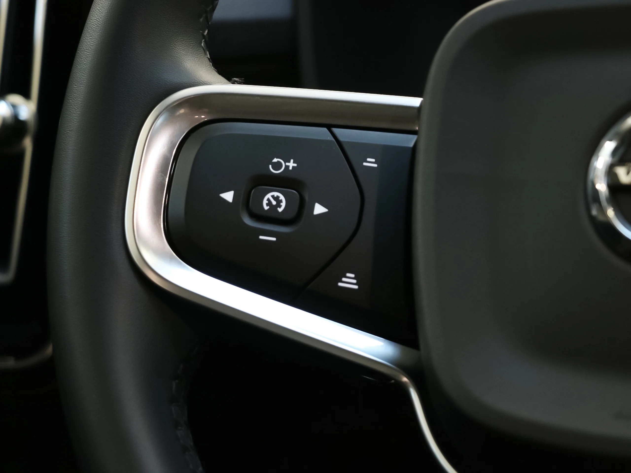 Volvo XC40 T4 Twin Recharge Inscription Auto 155 kW (211 CV) - Foto 28