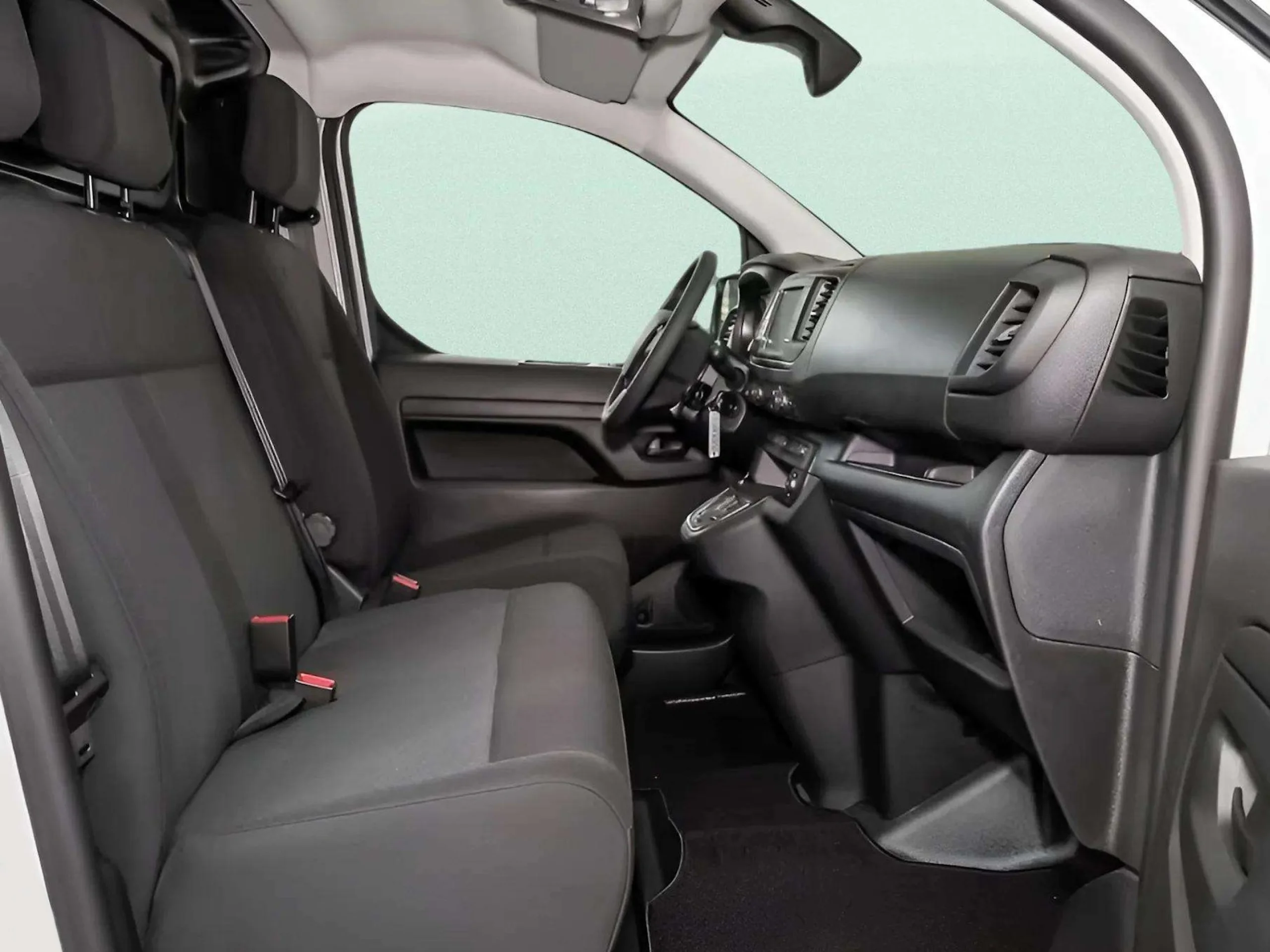 Fiat Scudo Furgón 50 kW L1 Business 100 kW (136 CV) - Foto 4