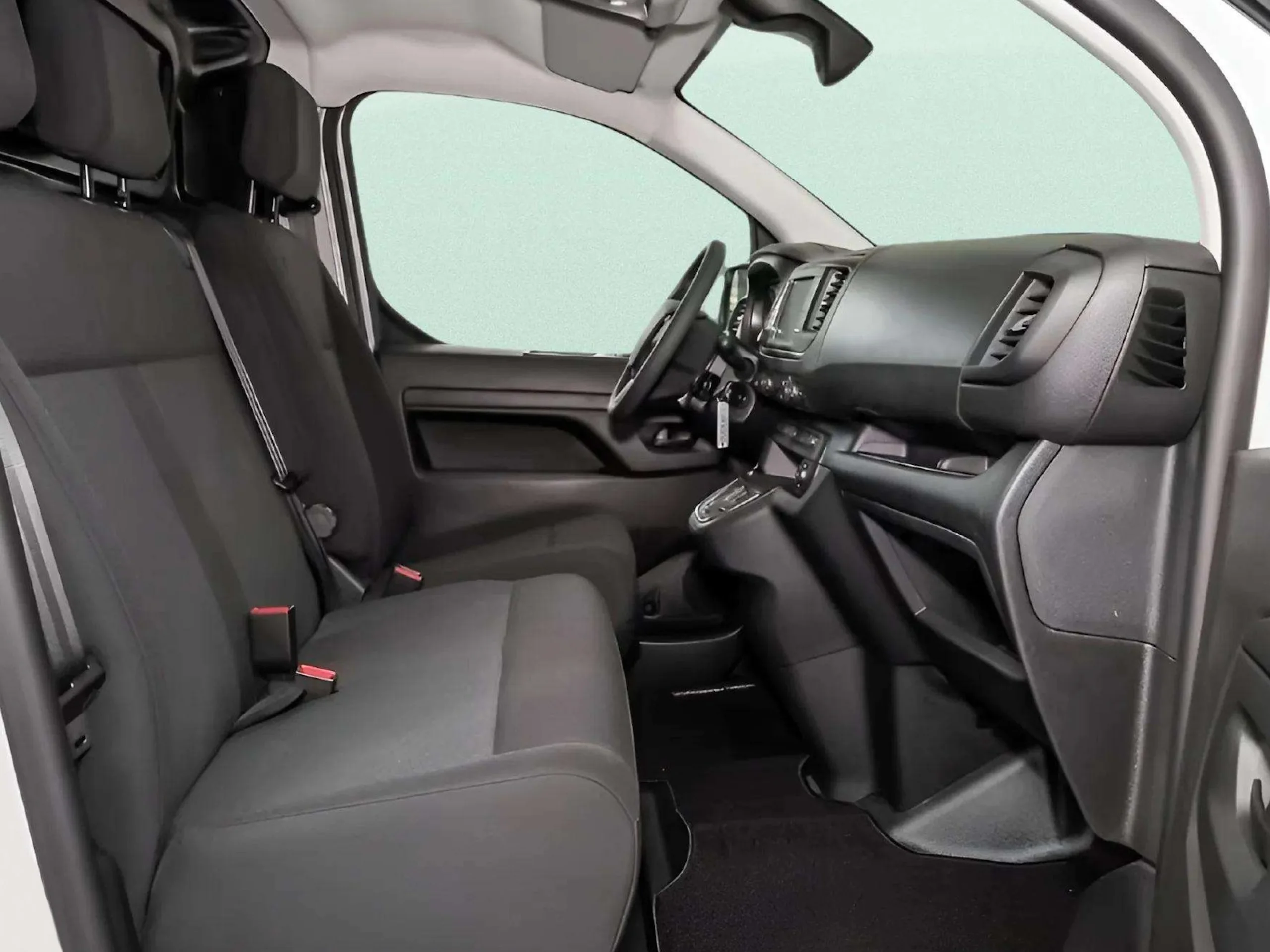 Fiat Scudo Furgón 50 kW L1 Business 100 kW (136 CV) - Foto 9