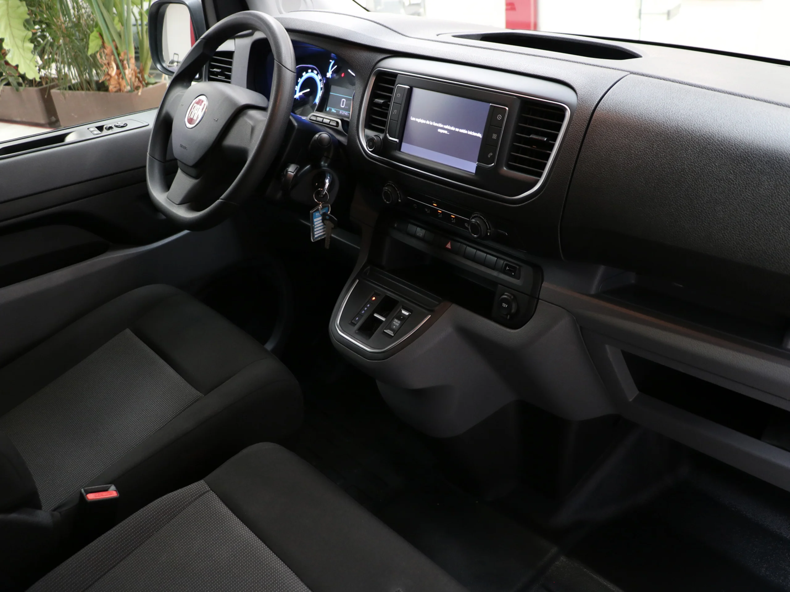 Fiat Scudo Furgón 50 kW L1 Business 100 kW (136 CV) - Foto 6