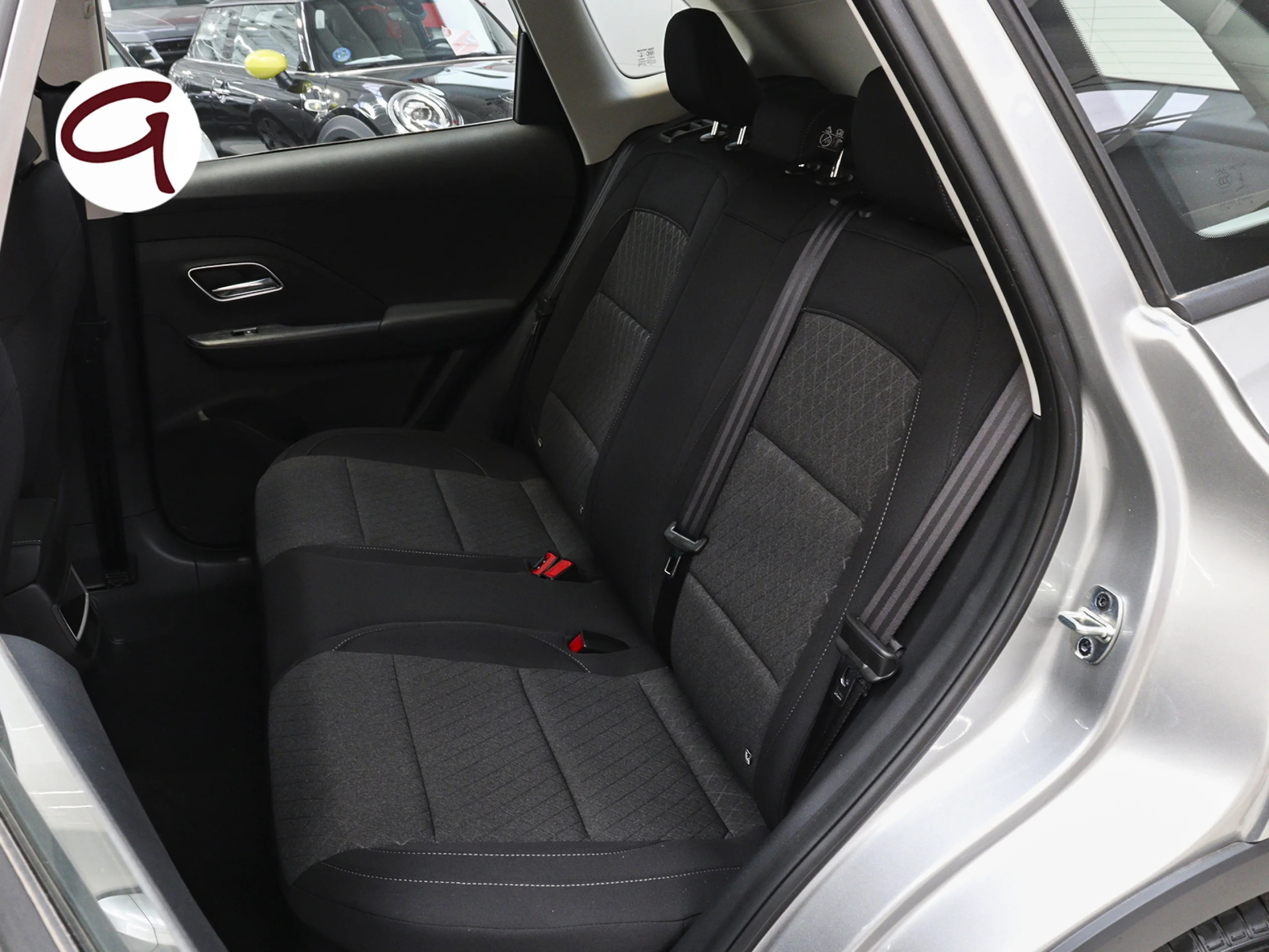 MG ZS 1.5 Hybrid+ Standard 145 kW (197 CV) - Foto 8