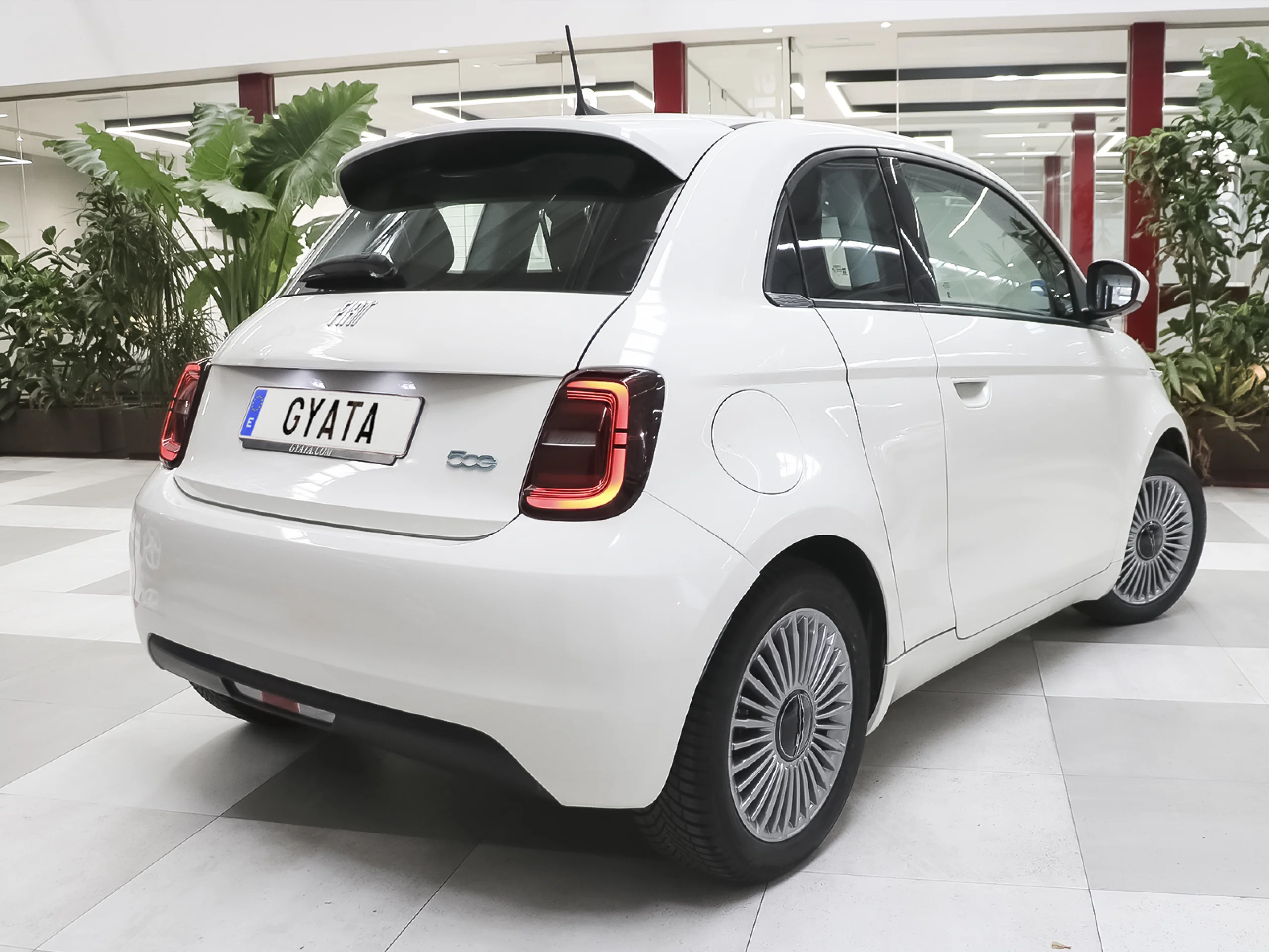 Fiat 500 Electrico Icon Hb 320km 87 kW (118 CV) - Foto 3