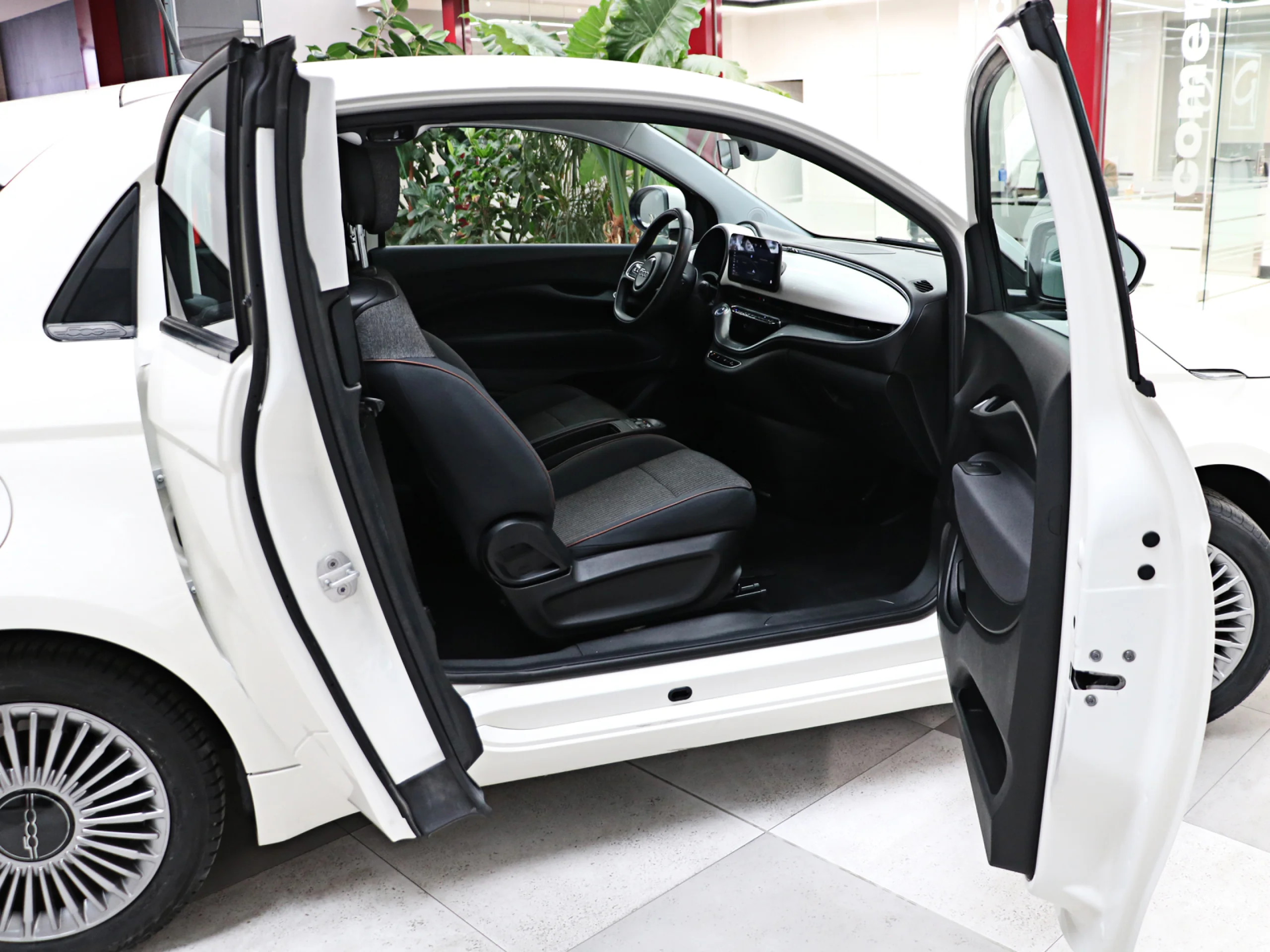 Fiat 500 Electrico Icon Hb 320km 87 kW (118 CV) - Foto 7