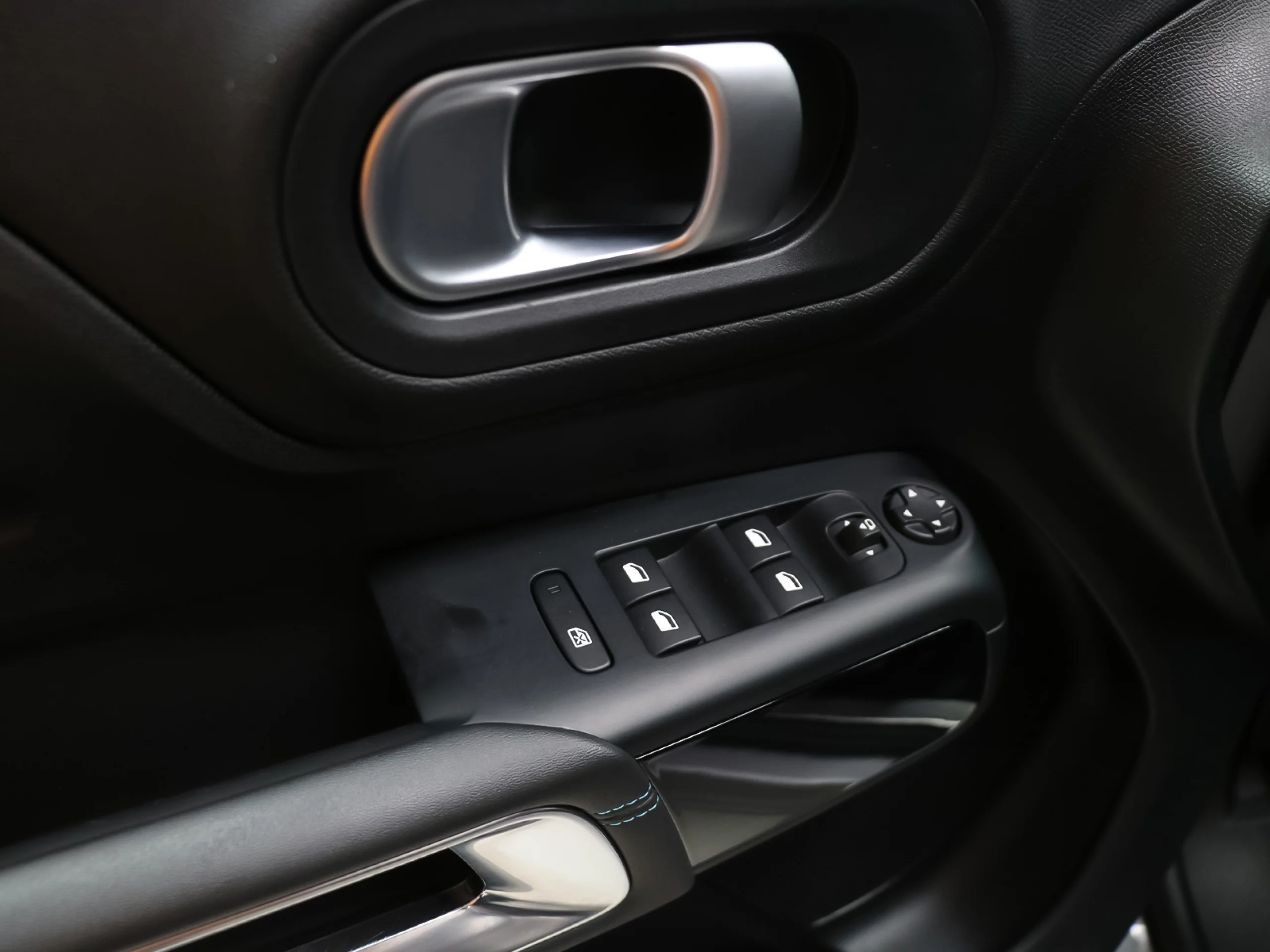 Citroen C5 Aircross Hybrid 225 Shine Pack e-EAT8 165 kW (225 CV) - Foto 31