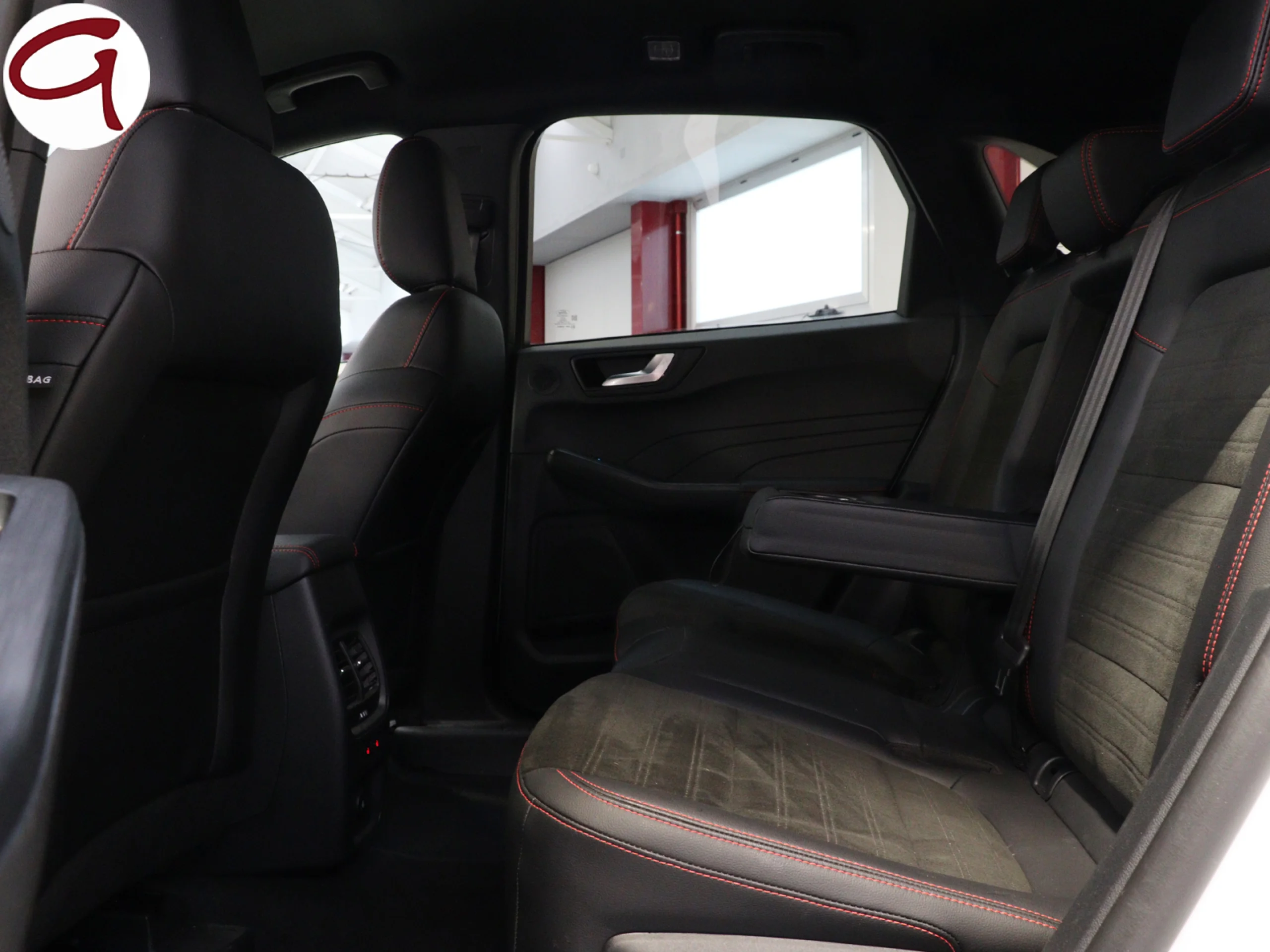 Ford Kuga 2.5 Duratec PHEV ST-Line X Auto 165 kW (225 CV) - Foto 7