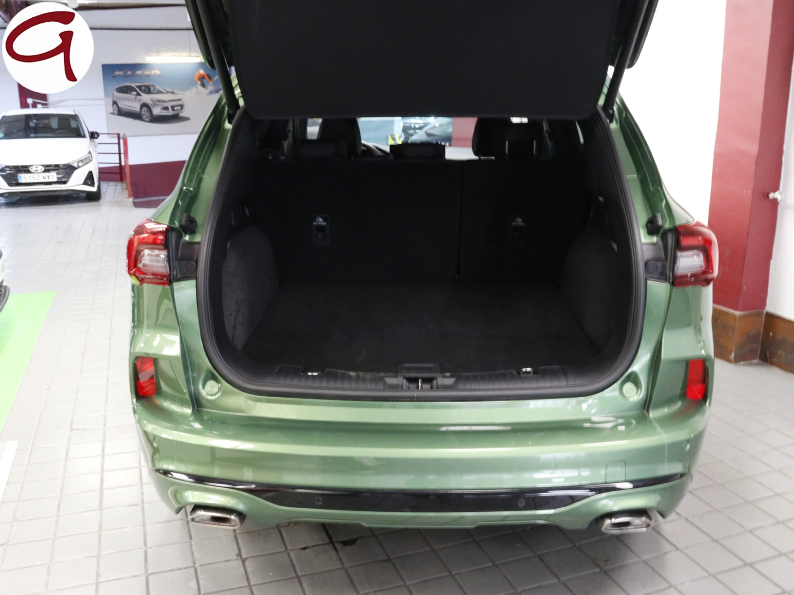 Ford Kuga 2.5 Duratec PHEV ST-Line X Auto 178 kW (243 CV) - Foto 18