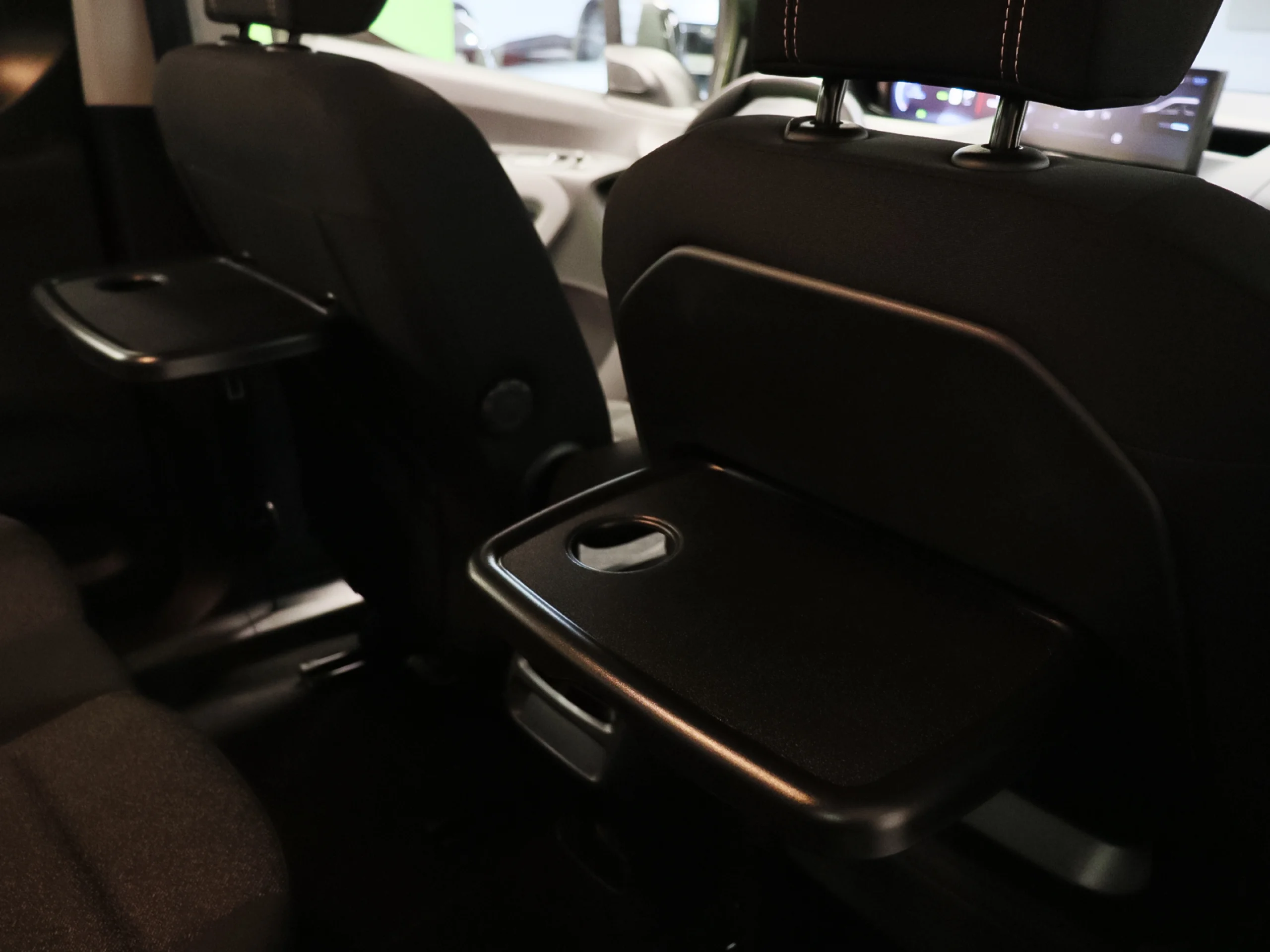 Peugeot E-Rifter Allure Standard 100 kW (136 CV) - Foto 7