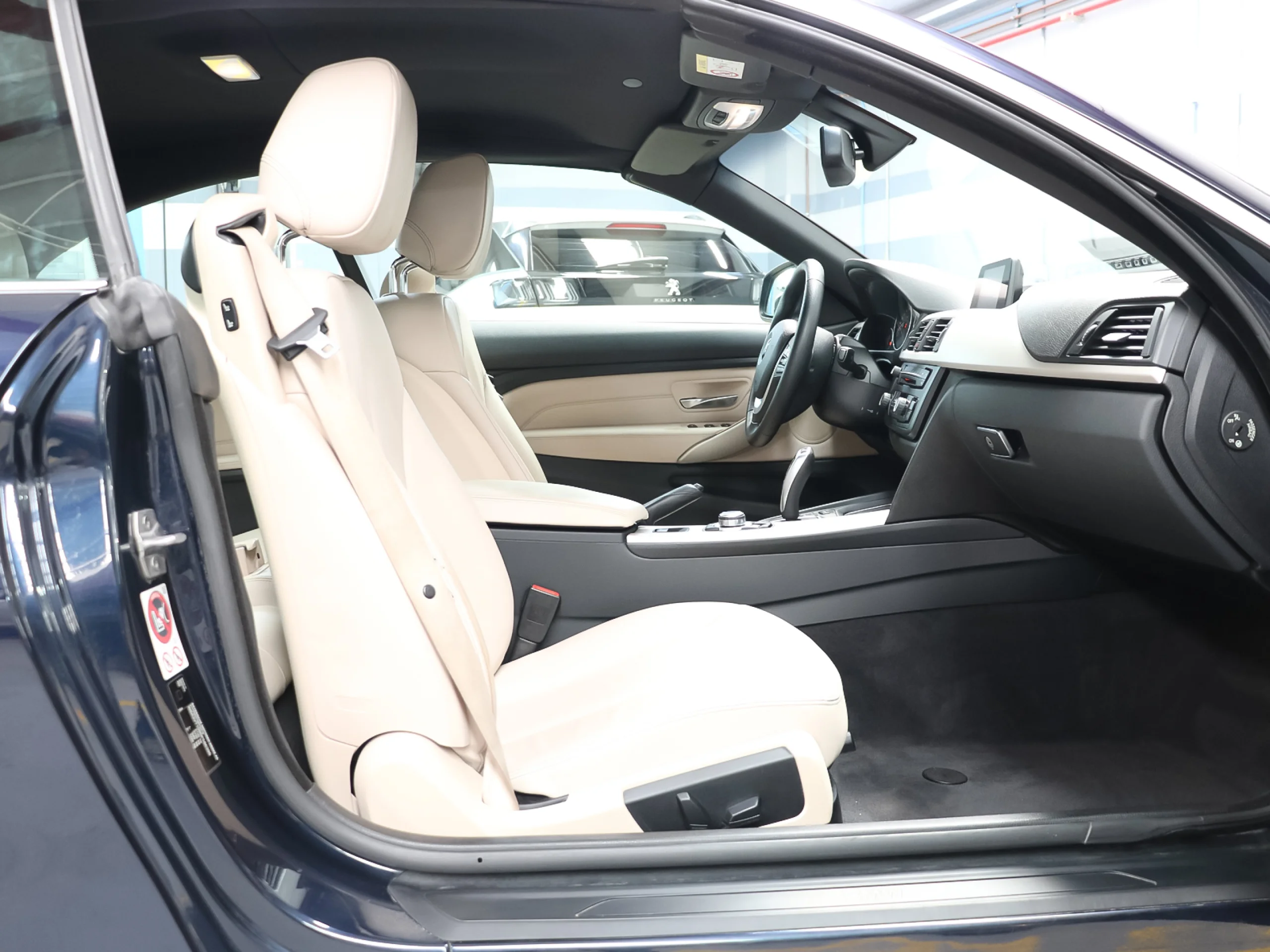 BMW Serie 4 420i Cabrio 135 kW (184 CV) - Foto 7