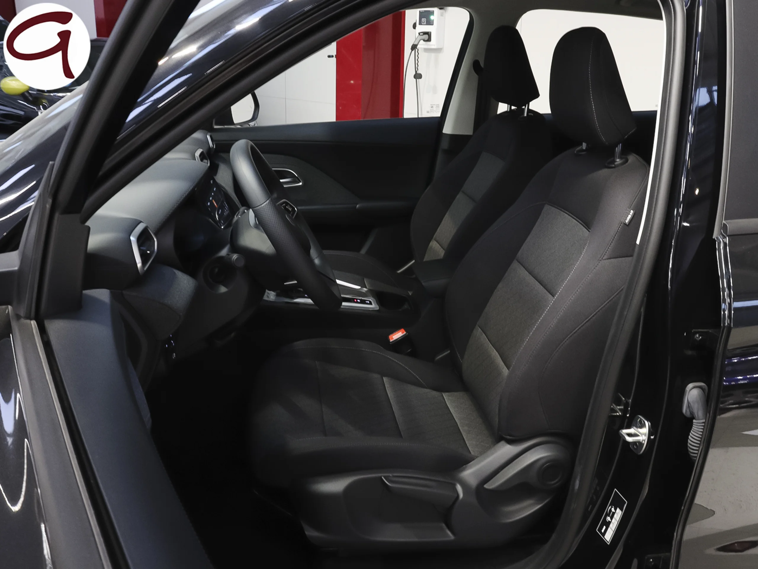 MG ZS 1.5 Hybrid+ Standard 145 kW (197 CV) - Foto 5