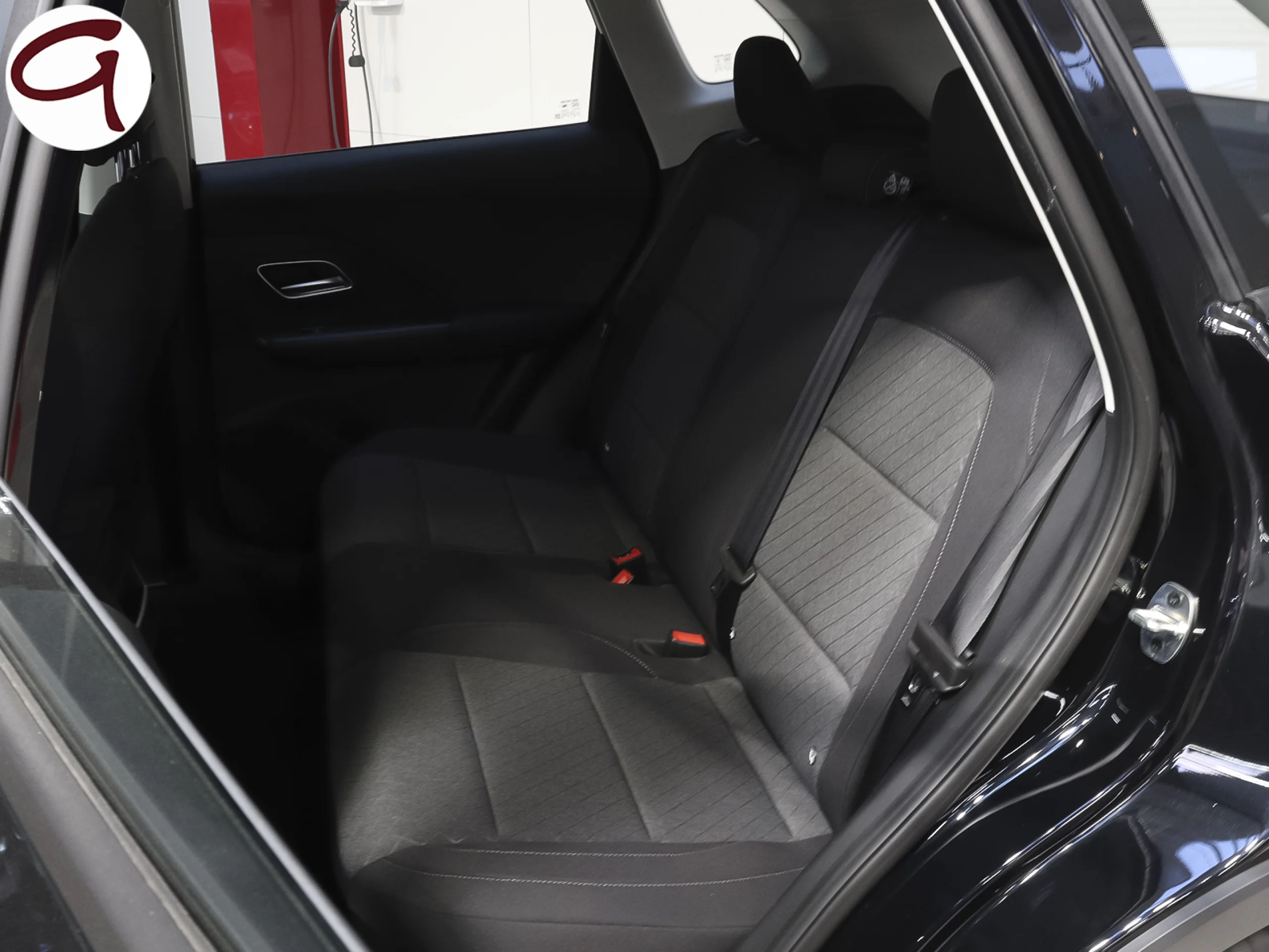 MG ZS 1.5 Hybrid+ Standard 145 kW (197 CV) - Foto 7