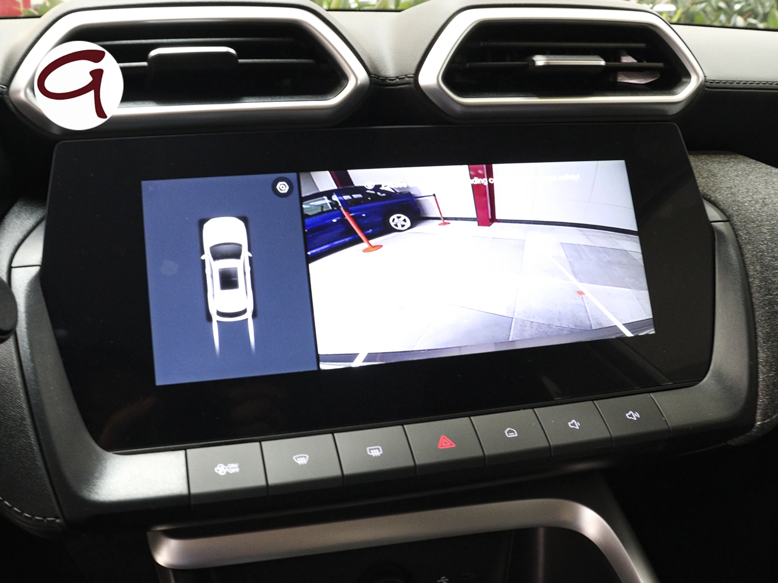 MG ZS 1.5 Hybrid+ Standard 145 kW (197 CV) - Foto 17