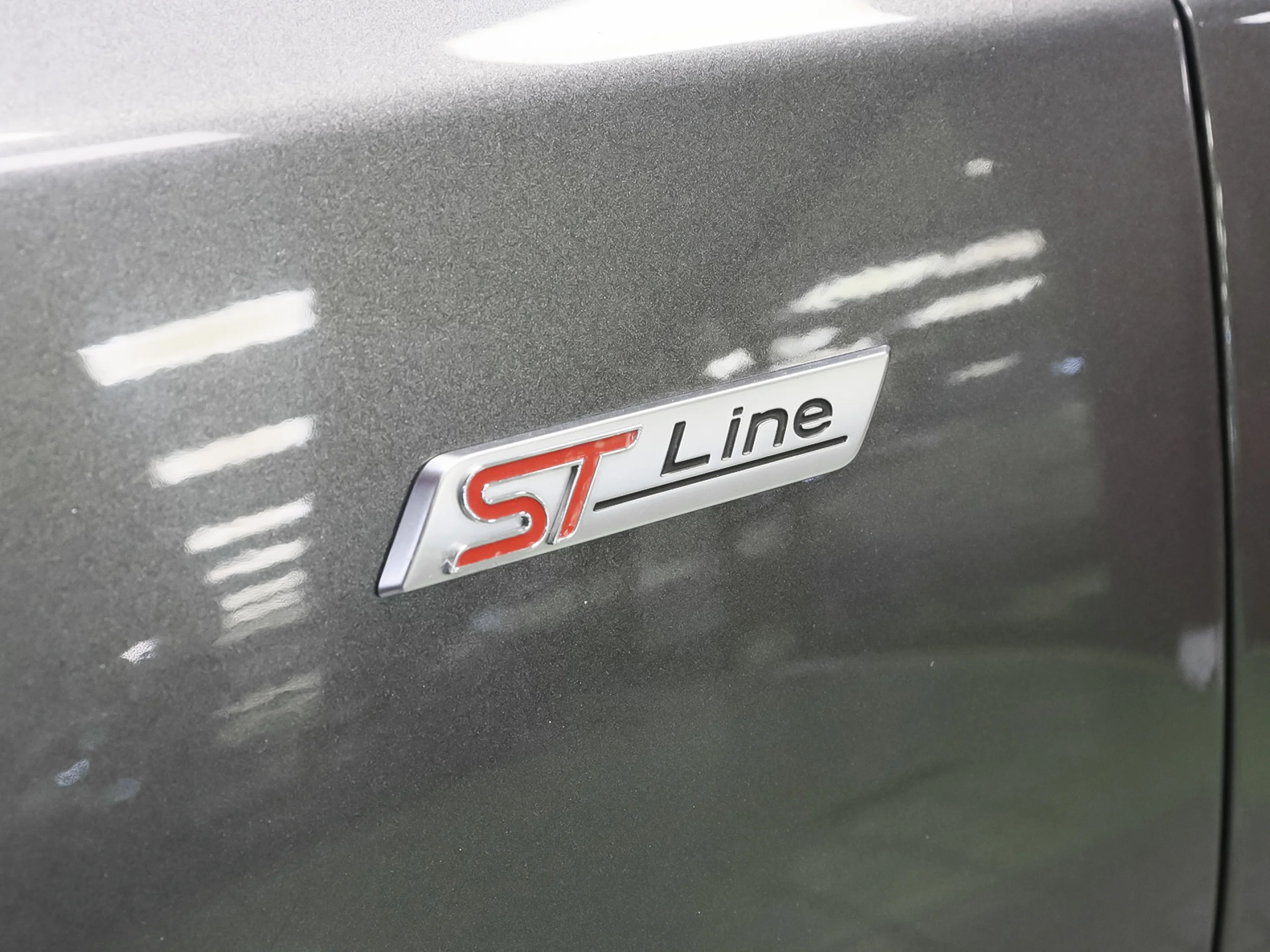 Ford Focus 1.0 Ecoboost MHEV ST-Line Auto 114 kW (155 CV) - Foto 33