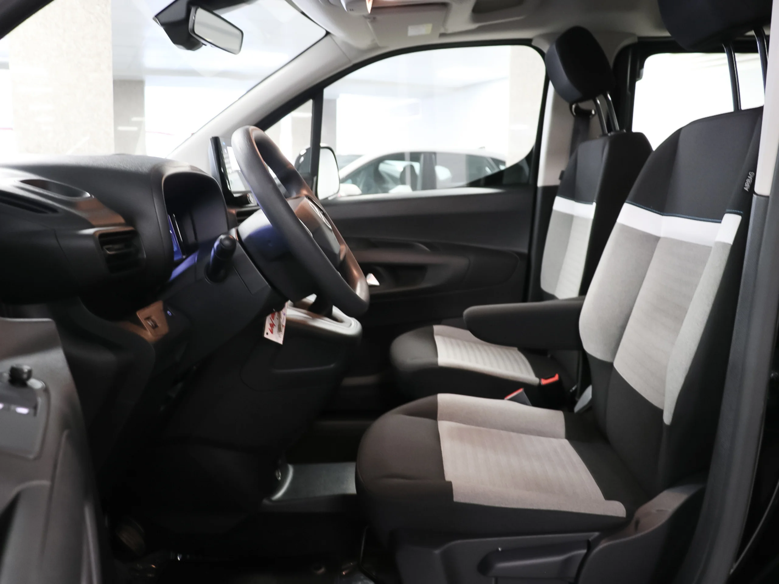 Citroen Berlingo BlueHDi 100 S&S Plus Talla XL 75 kW (102 CV) - Foto 6