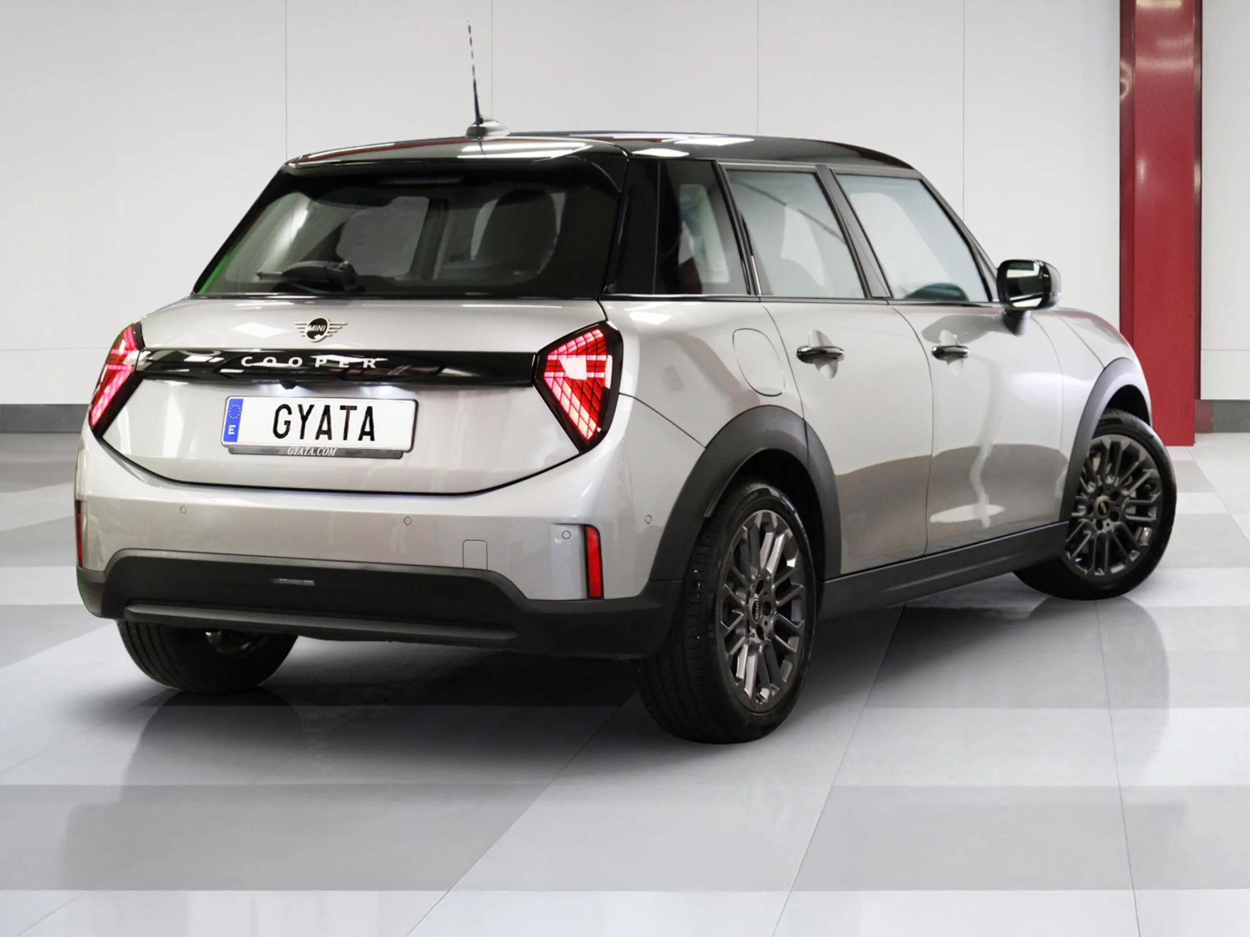 MINI 5 Puertas Cooper C 115 kW (156 CV) - Foto 2