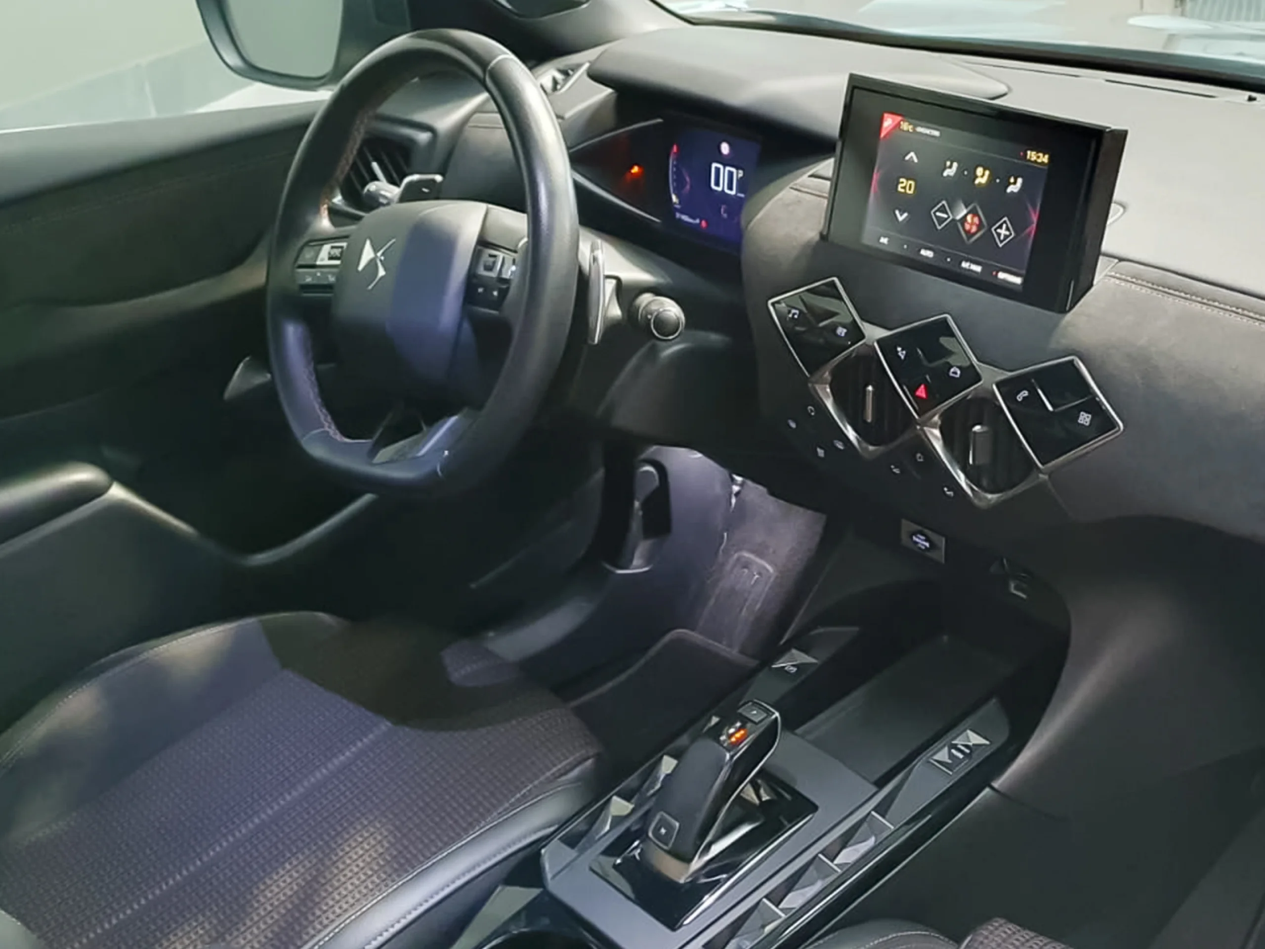 DS DS3 Crossback Performance Line PureTech Auto 96 kW (130 CV) - Foto 4