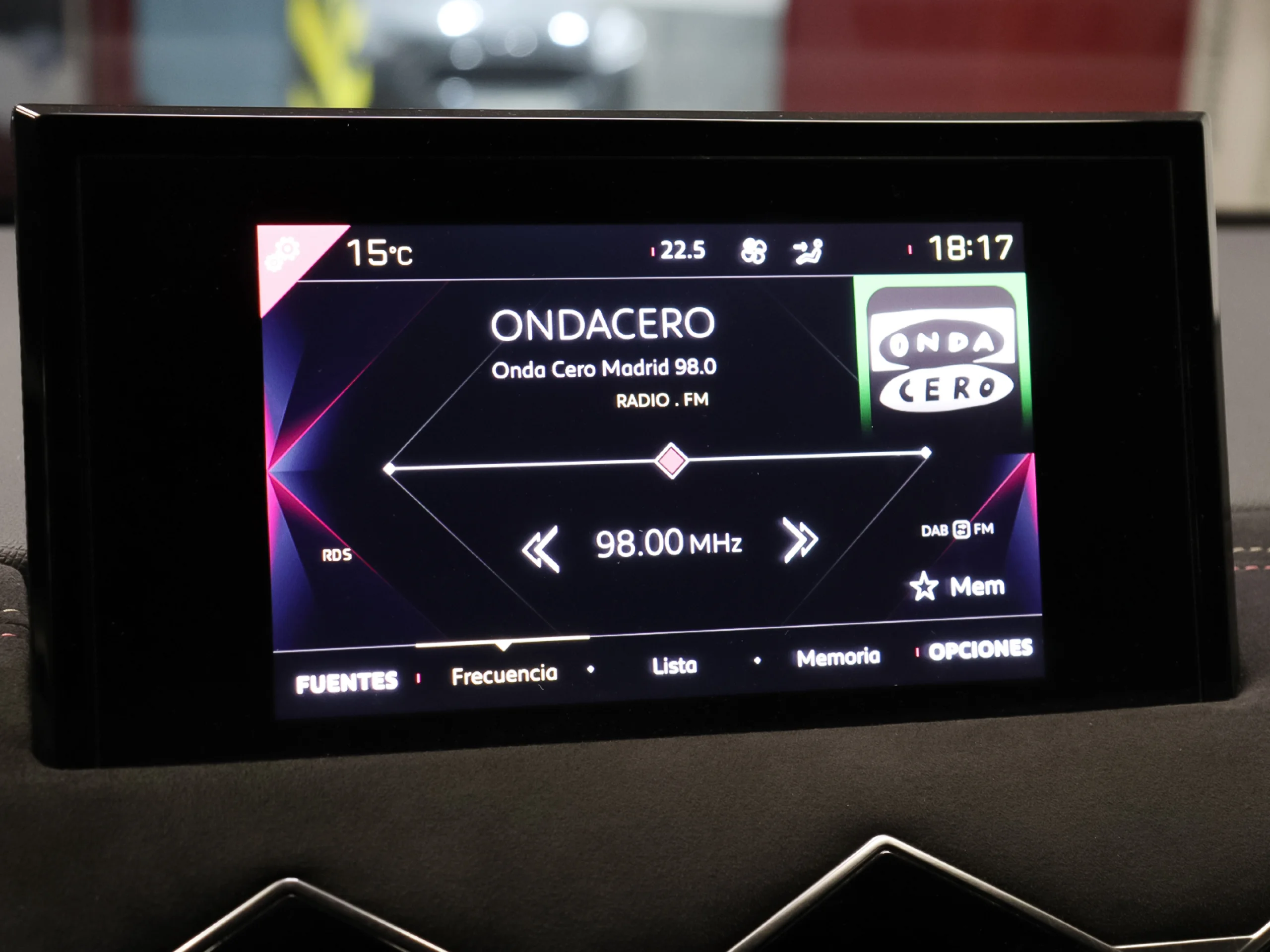 DS DS3 Crossback Performance Line PureTech Auto 96 kW (130 CV) - Foto 18