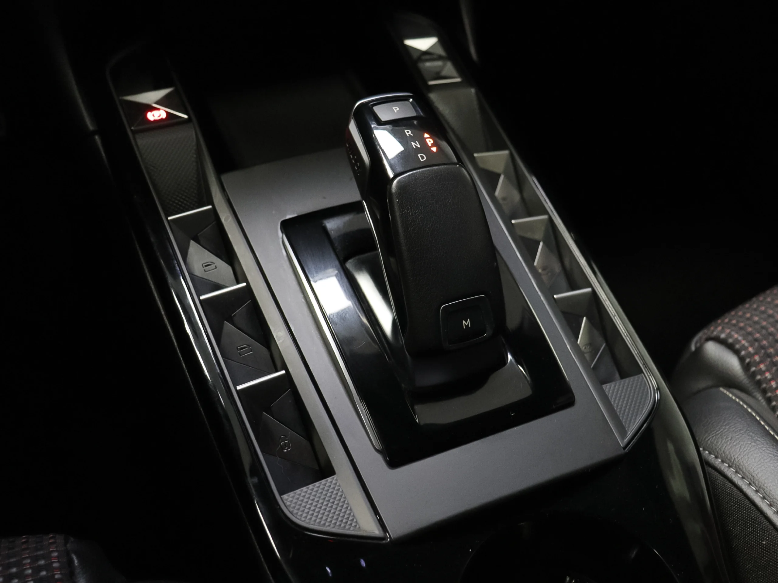 DS DS3 Crossback Performance Line PureTech Auto 96 kW (130 CV) - Foto 23