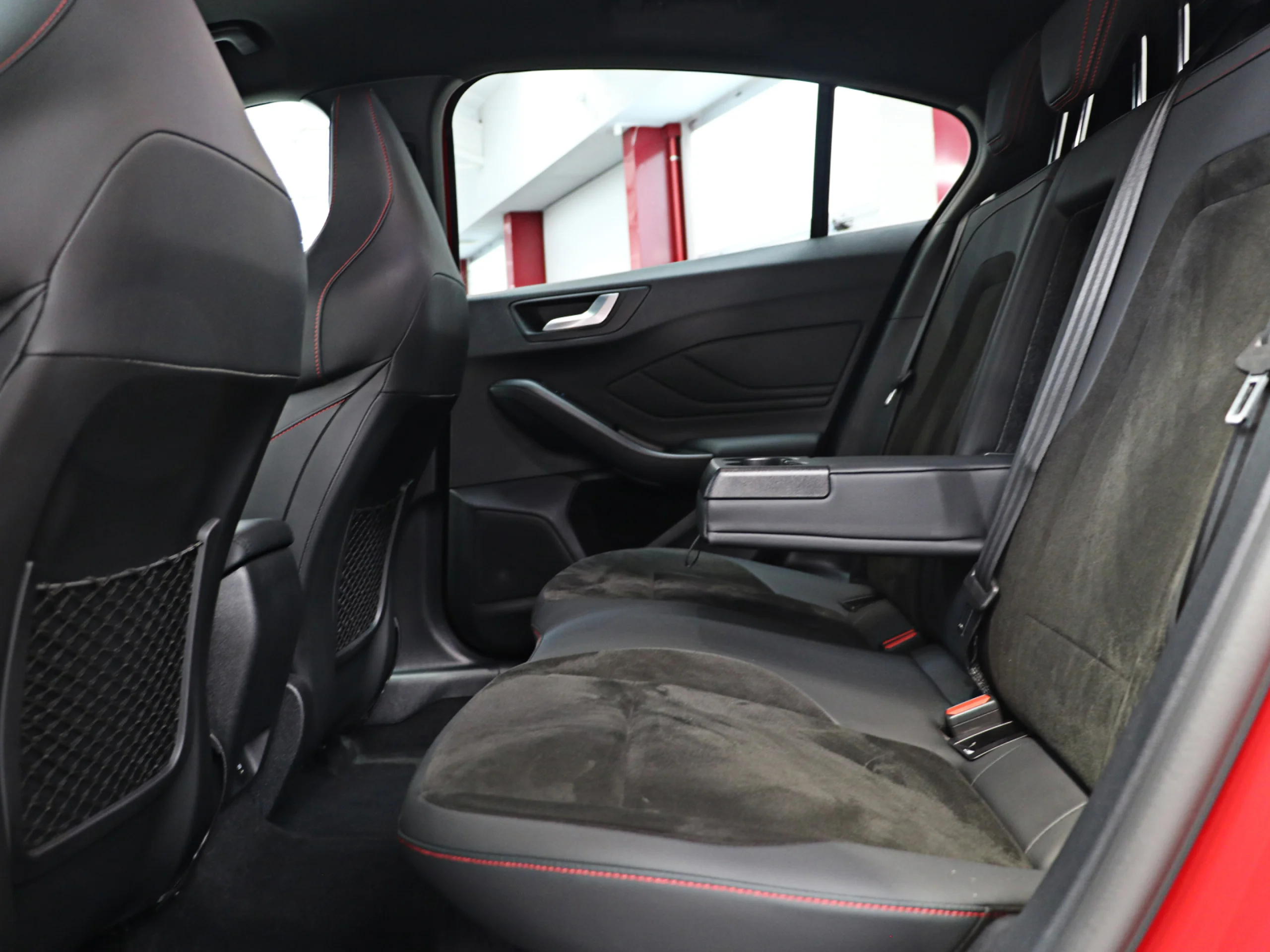 Ford Focus 2.3 EcoBoost ST 206 kW (280 CV) - Foto 14