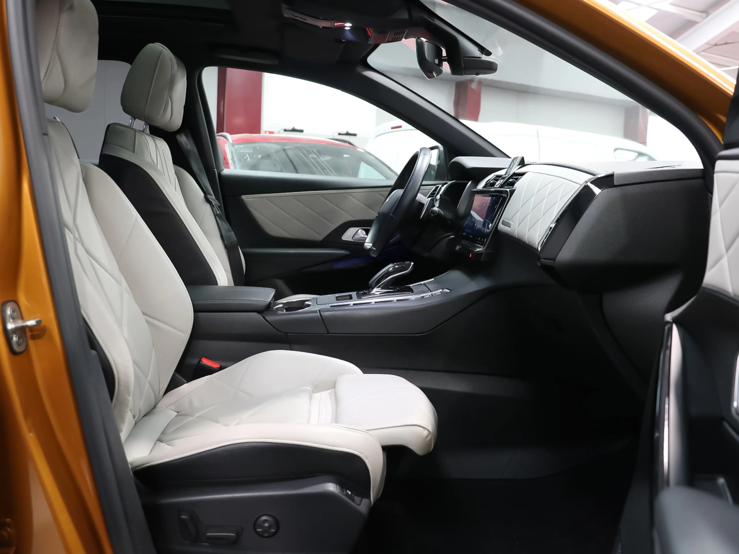 DS DS7 Crossback E-Tense 300 Grand Chic 4WD Auto 221 kW (300 CV) - Foto 5