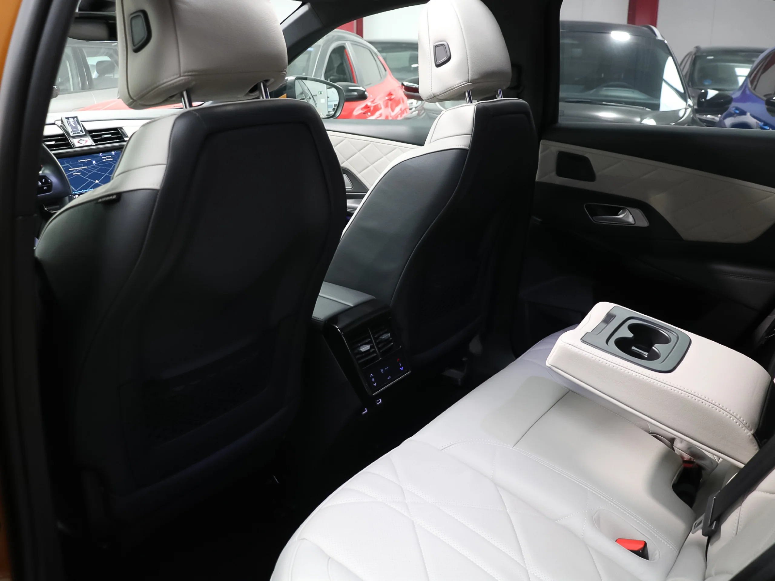 DS DS7 Crossback E-Tense 300 Grand Chic 4WD Auto 221 kW (300 CV) - Foto 10