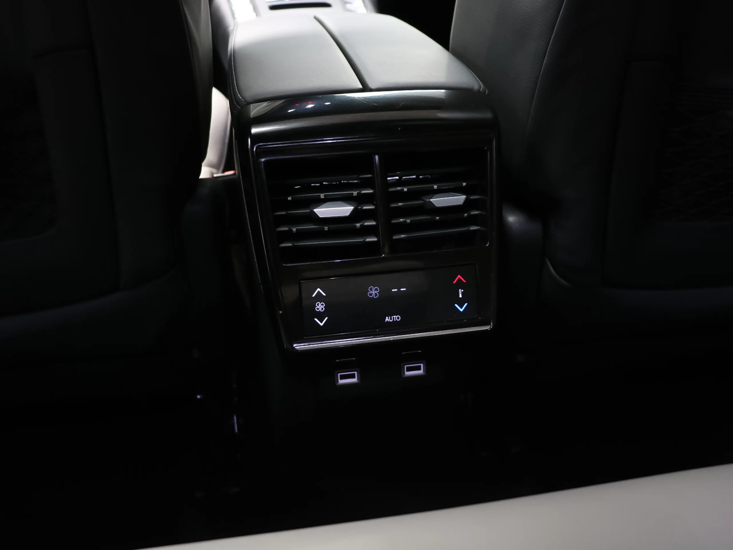 DS DS7 Crossback E-Tense 300 Grand Chic 4WD Auto 221 kW (300 CV) - Foto 12