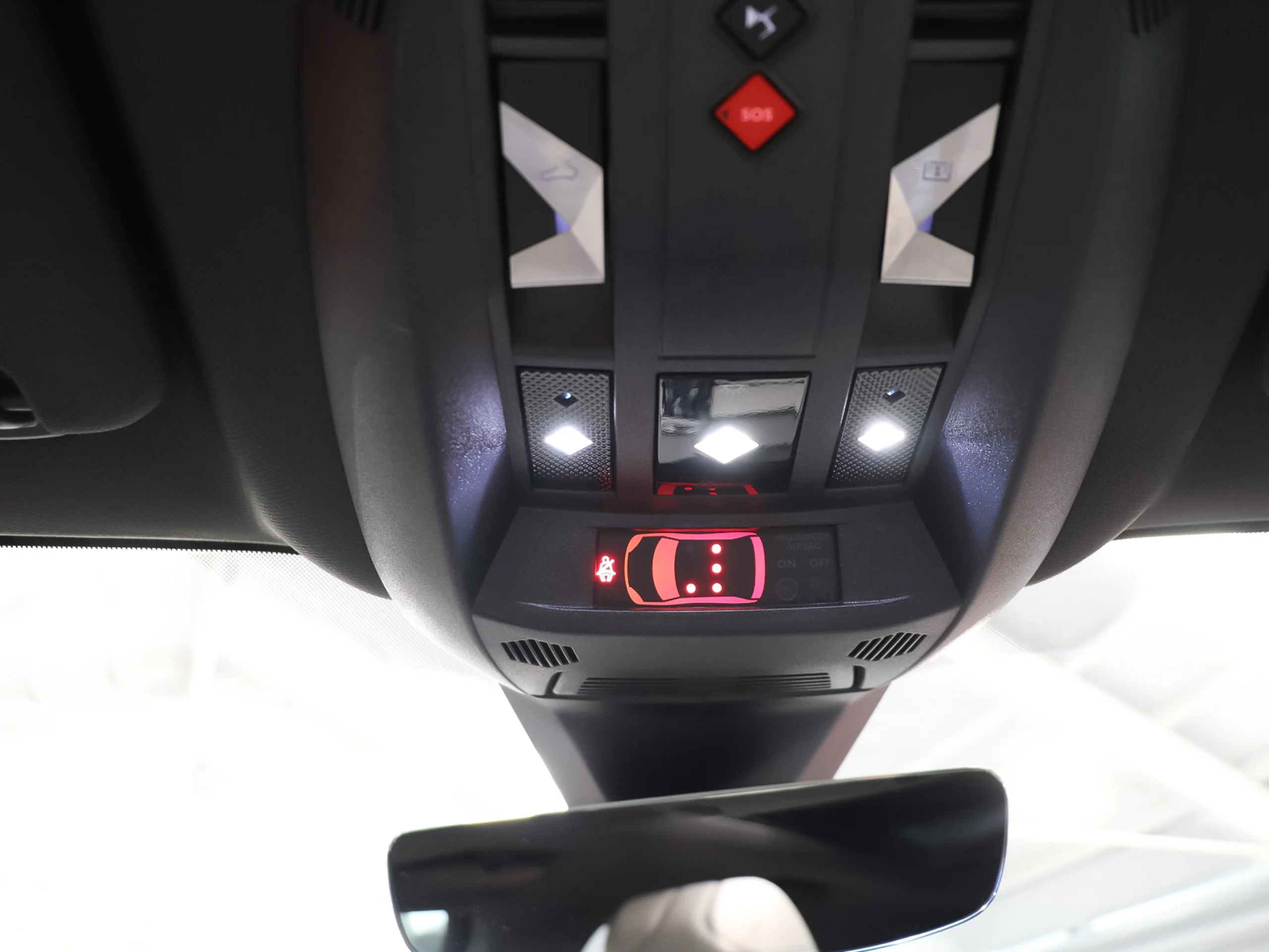 DS DS7 Crossback E-Tense 300 Grand Chic 4WD Auto 221 kW (300 CV) - Foto 27