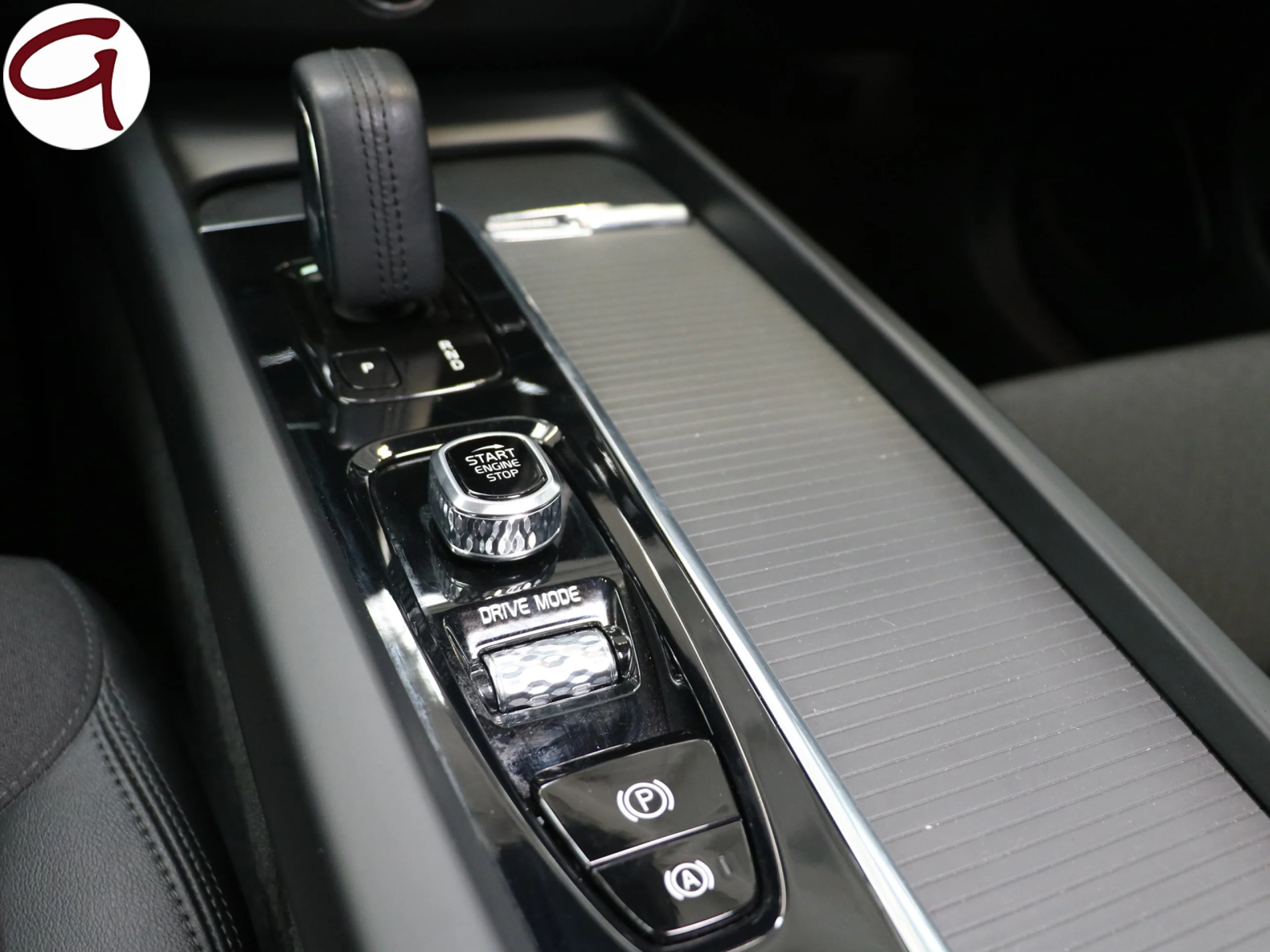 Volvo XC60 T6 Recharge Inscription AWD Auto 250 kW (340 CV) - Foto 21