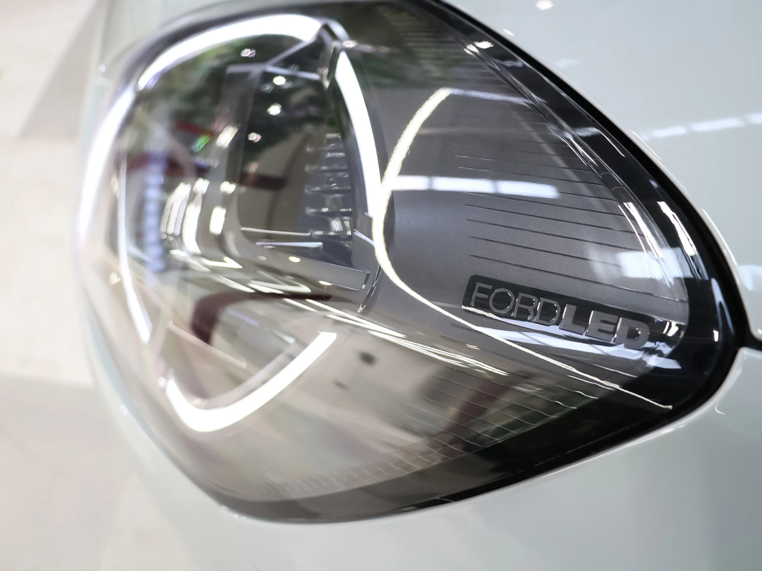 Ford Puma 1.0 EcoBoost MHEV ST-Line Auto 92 kW (125 CV) - Foto 40