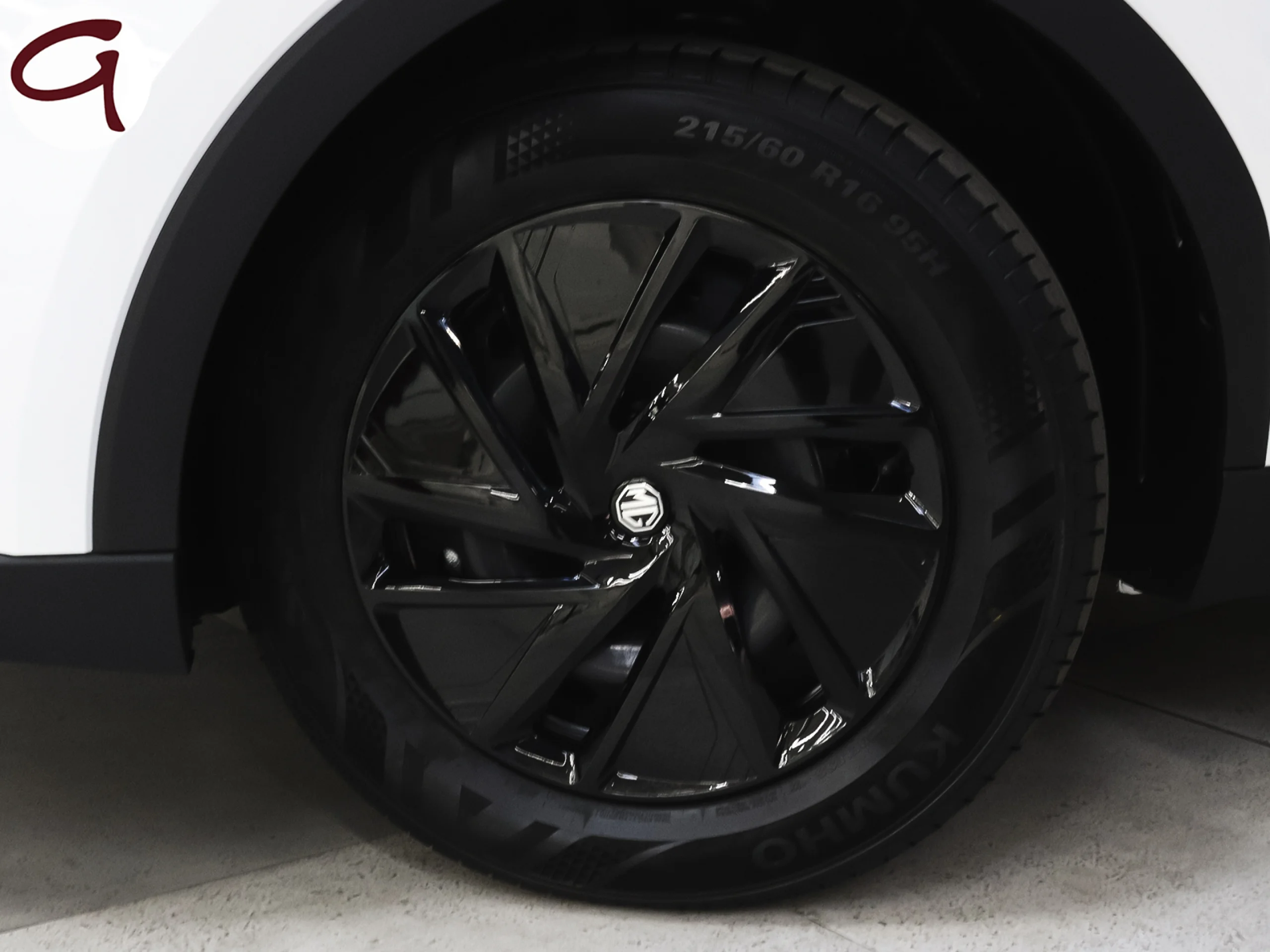 MG ZS 1.5 Hybrid+ Standard 145 kW (197 CV) - Foto 4