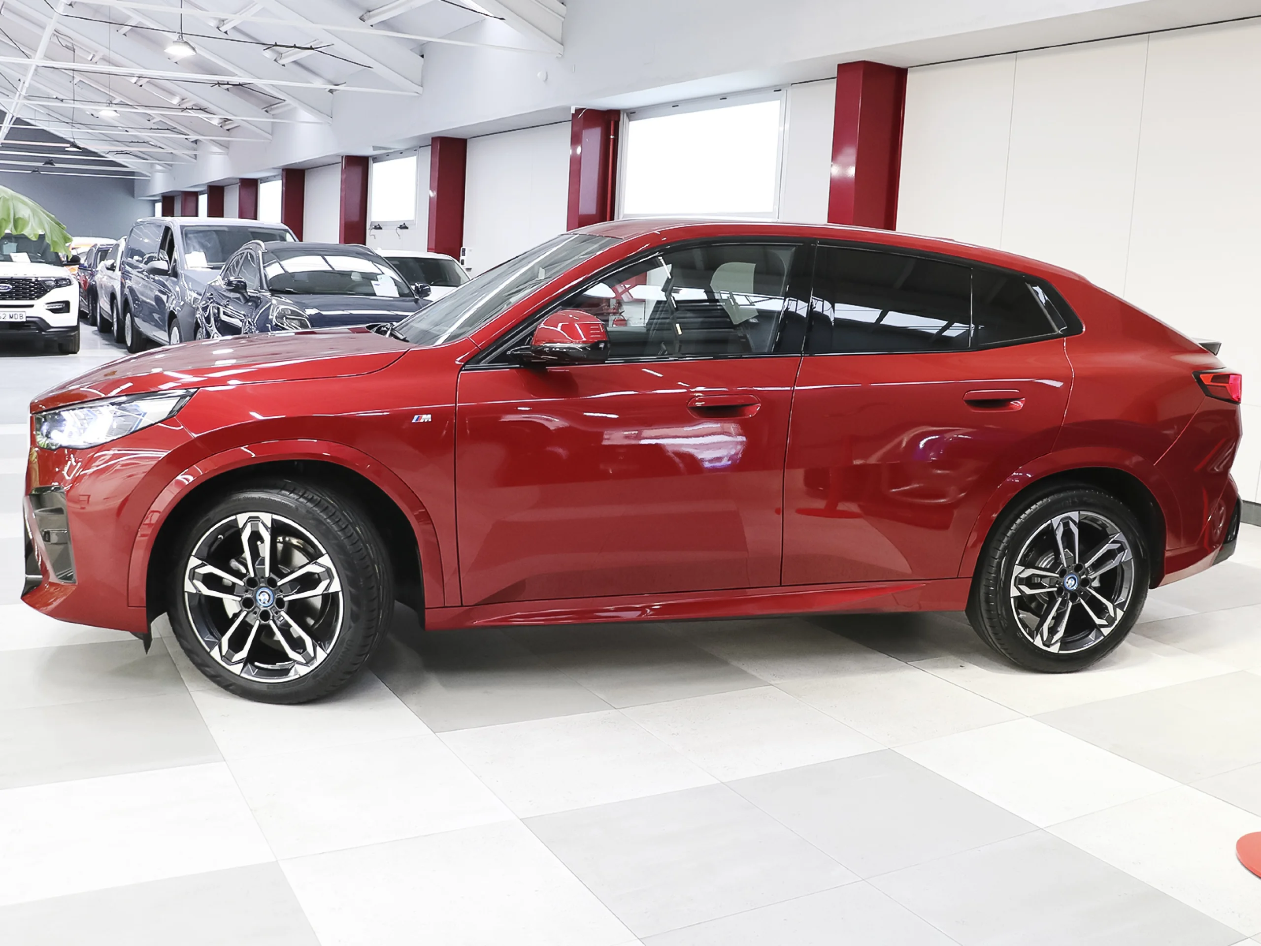 BMW IX2 eDrive20 150 kW (204 CV) - Foto 2