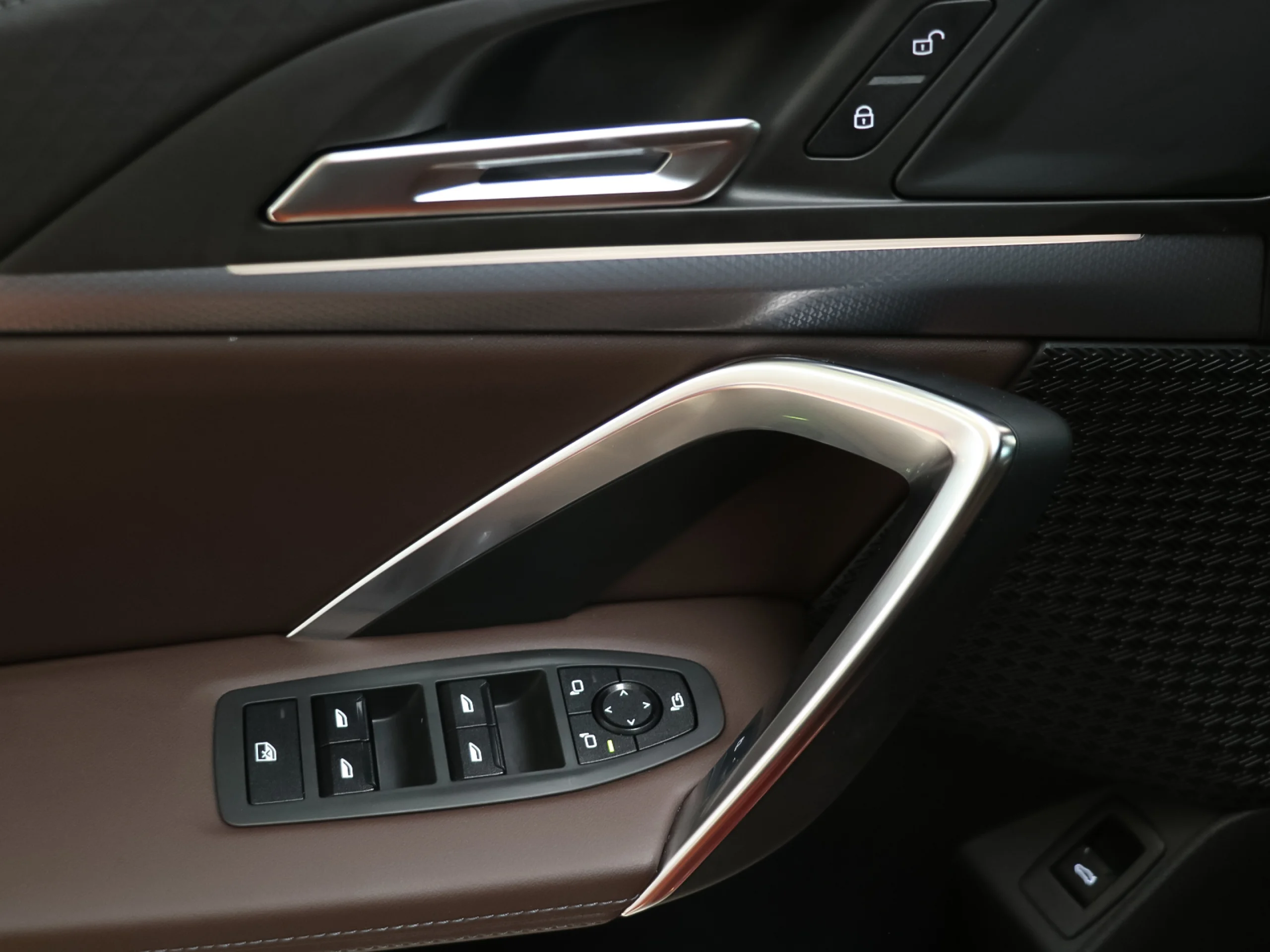 BMW IX2 eDrive20 150 kW (204 CV) - Foto 45