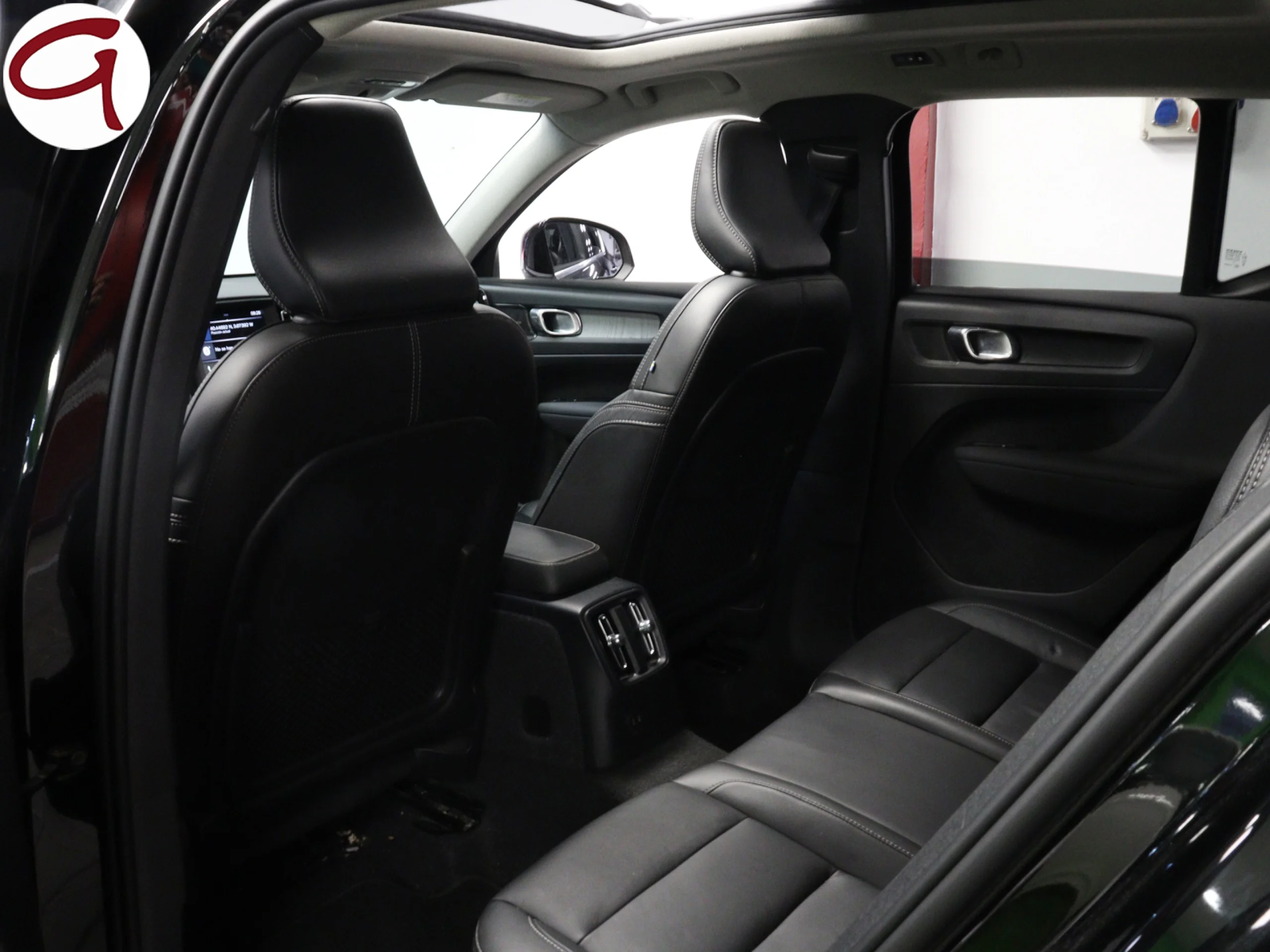 Volvo XC40 T5 Twin Recharge Inscription Auto 193 kW (262 CV) - Foto 6