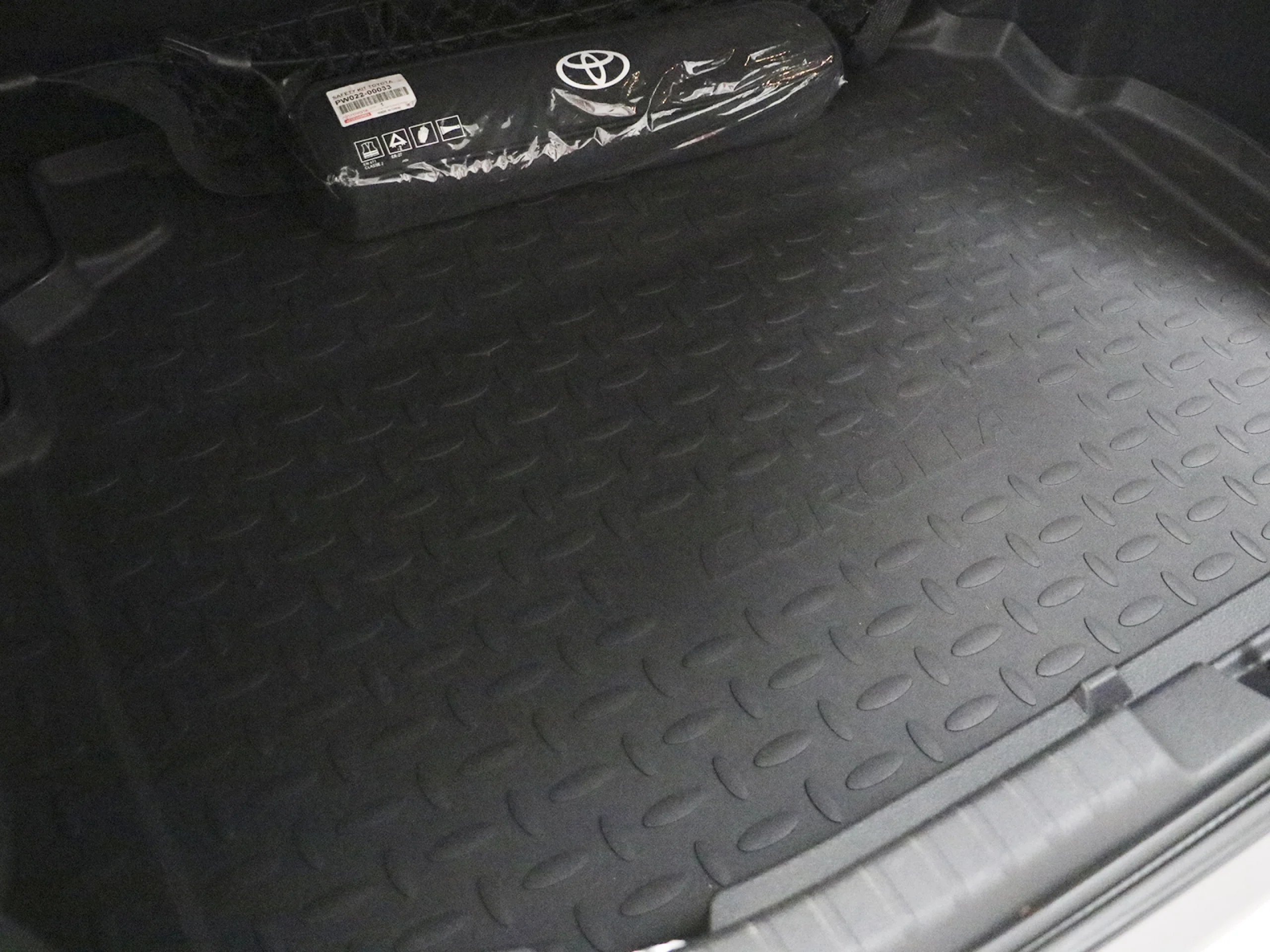 Toyota Corolla 1.8 125H Style E-CVT 90 kW (122 CV) - Foto 35