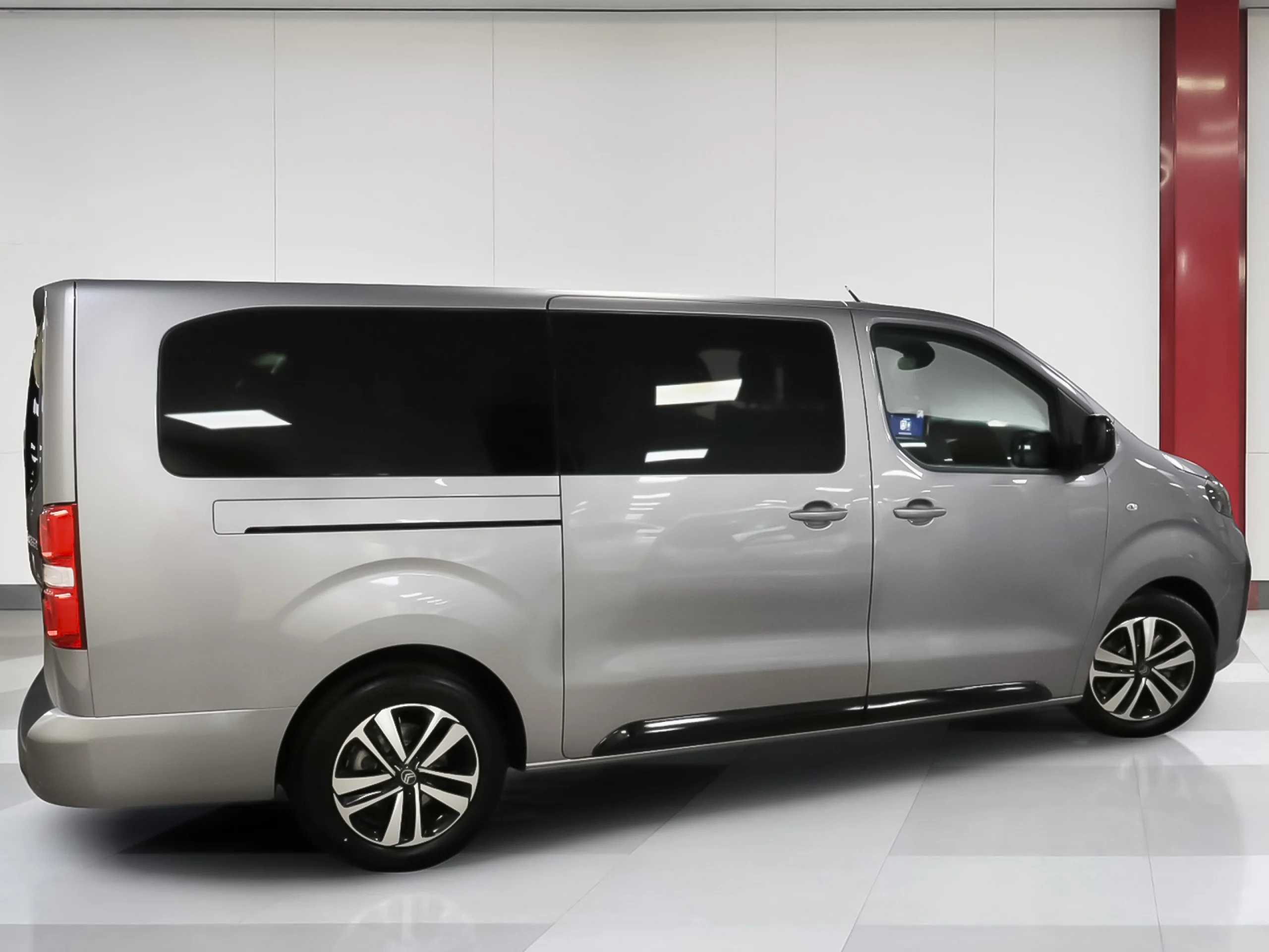 Citroen Spacetourer BlueHDi 180 S&S Talla M Plus EAT8 132 kW (180 CV) - Foto 3