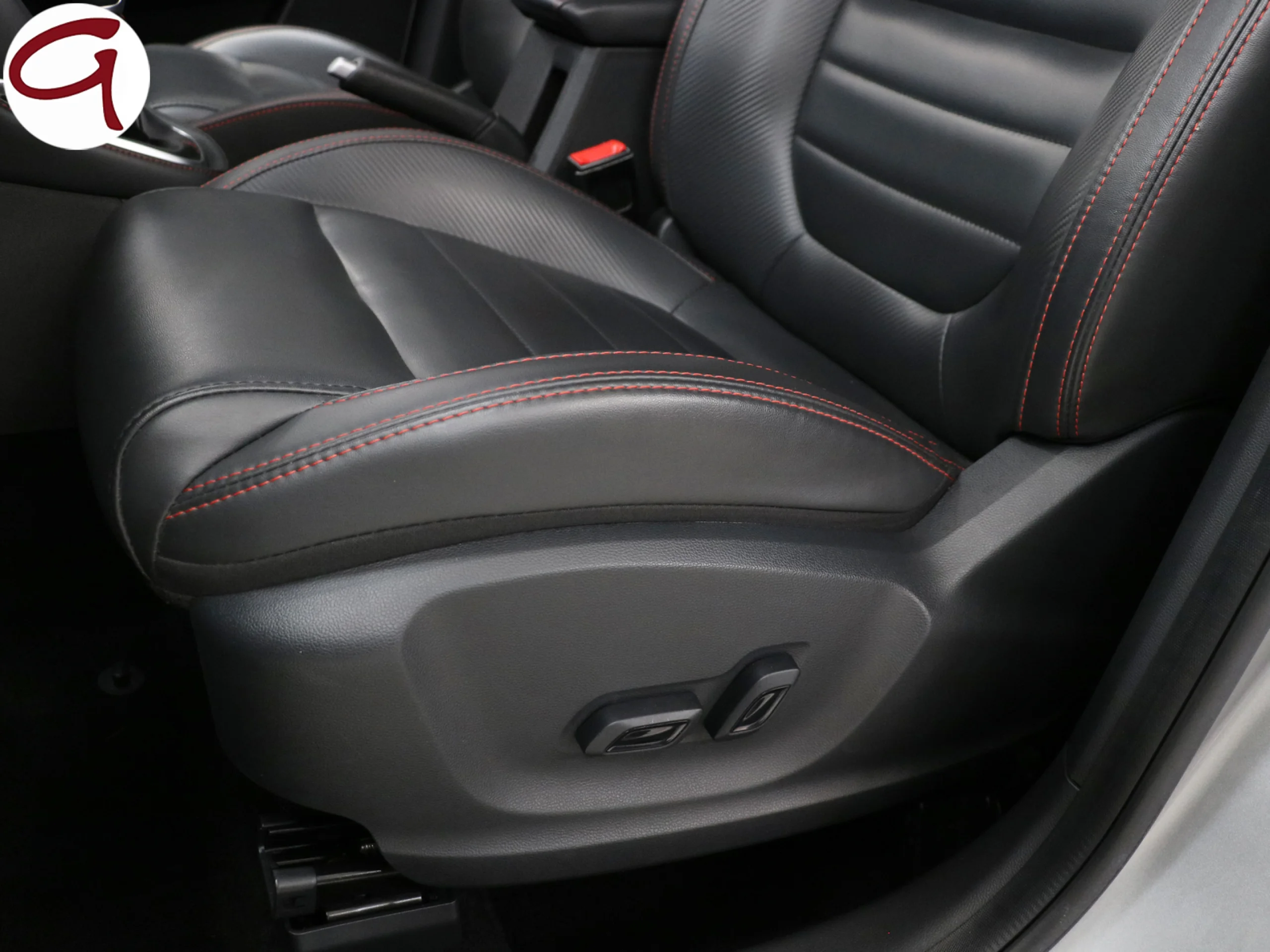 MG ZS 1.5 Luxury 78 kW (106 CV) - Foto 8