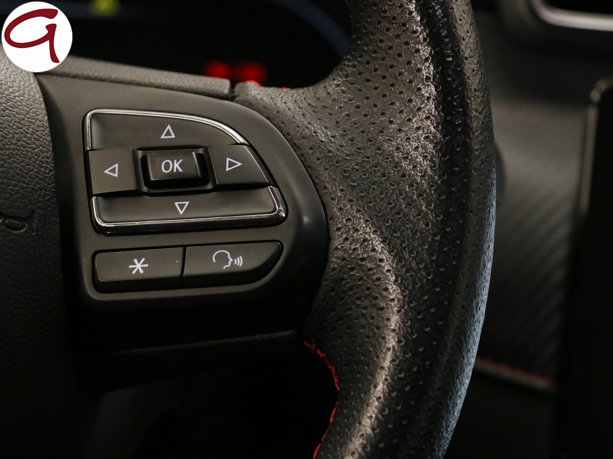 MG ZS 1.5 Luxury 78 kW (106 CV) - Foto 32