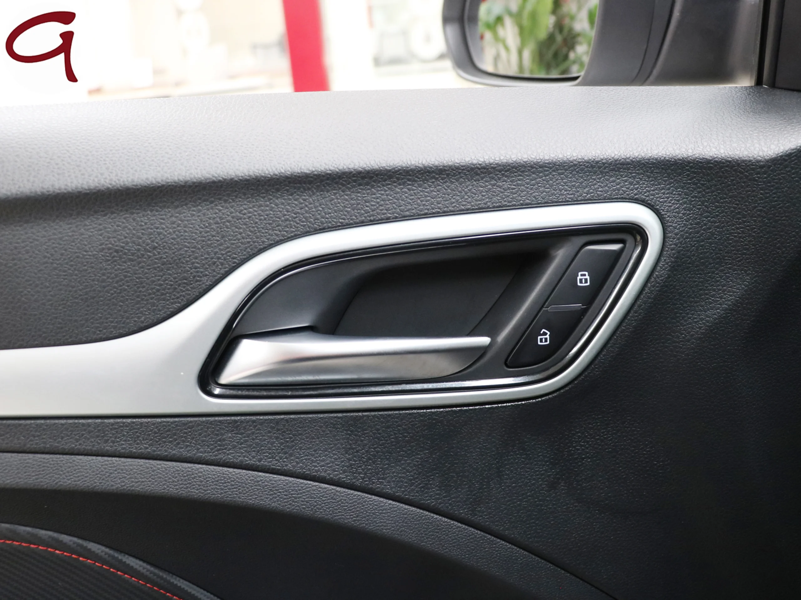 MG ZS 1.5 Luxury 78 kW (106 CV) - Foto 36