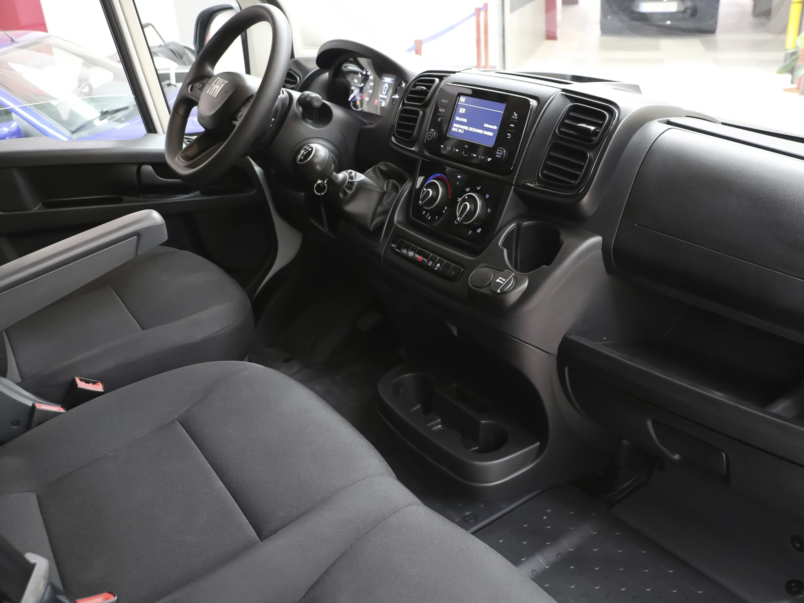 Fiat Ducato Furgon 2.2 Multijet Heavy 35 L4H2 103 kW (140 CV) - Foto 4