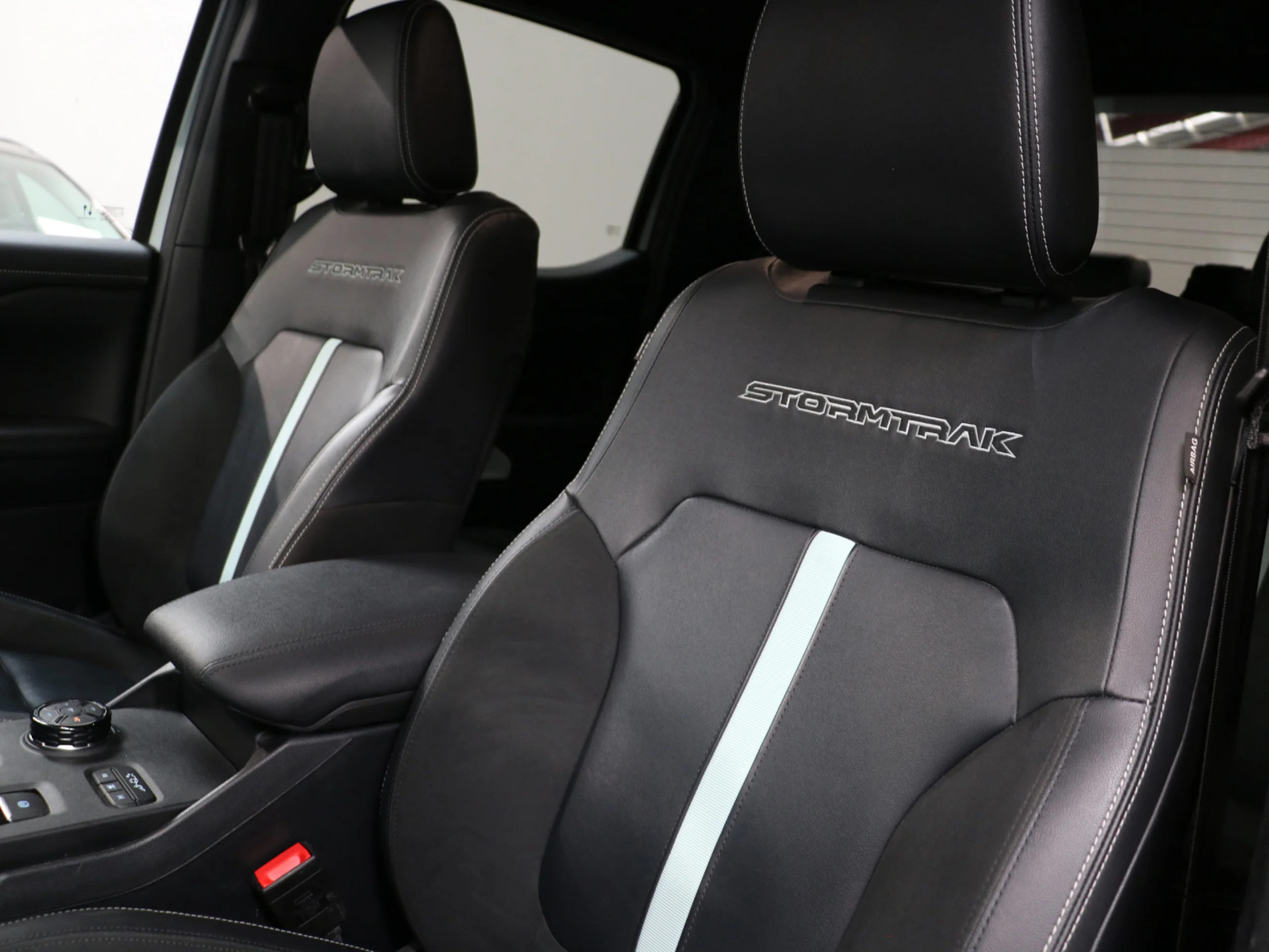 Ford Ranger 2.3 TIVCT PHEV DC Stormtrak e-AWD AT 207 kW (282 CV) - Foto 8